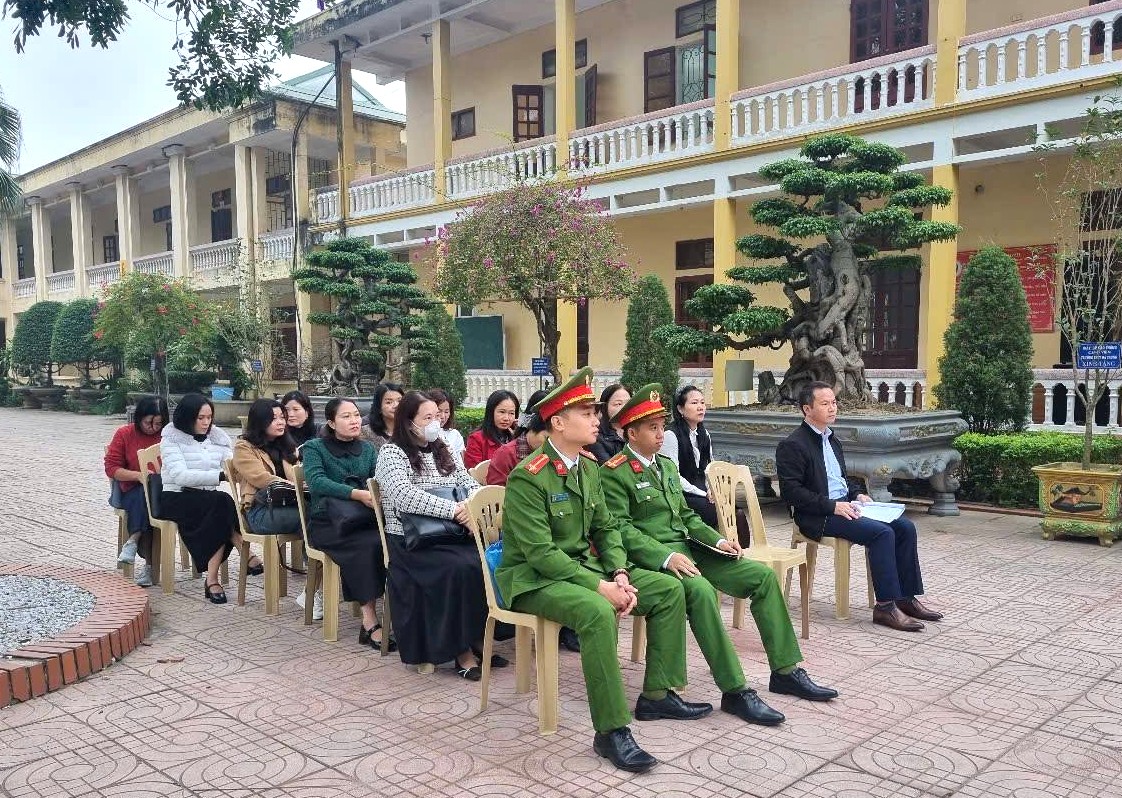 Anh-tin-bai