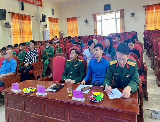 Xã Hà Bình tổ chức gặp mặt, liên hoan, tiễn đưa thanh niên nhập ngũ năm 2024