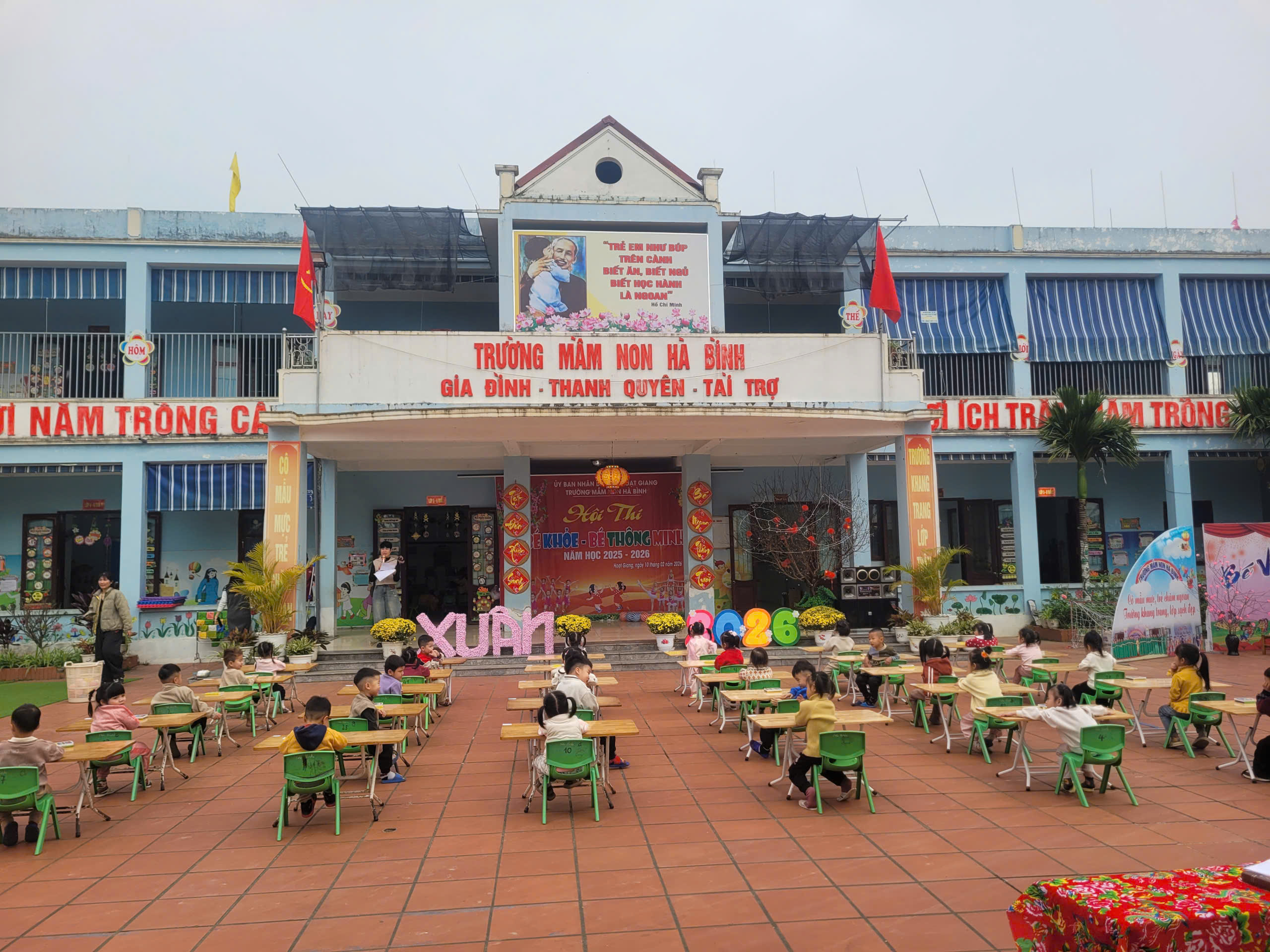 Anh-tin-bai