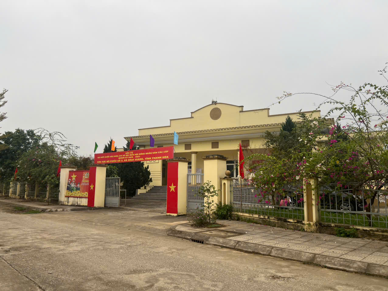 Anh-tin-bai