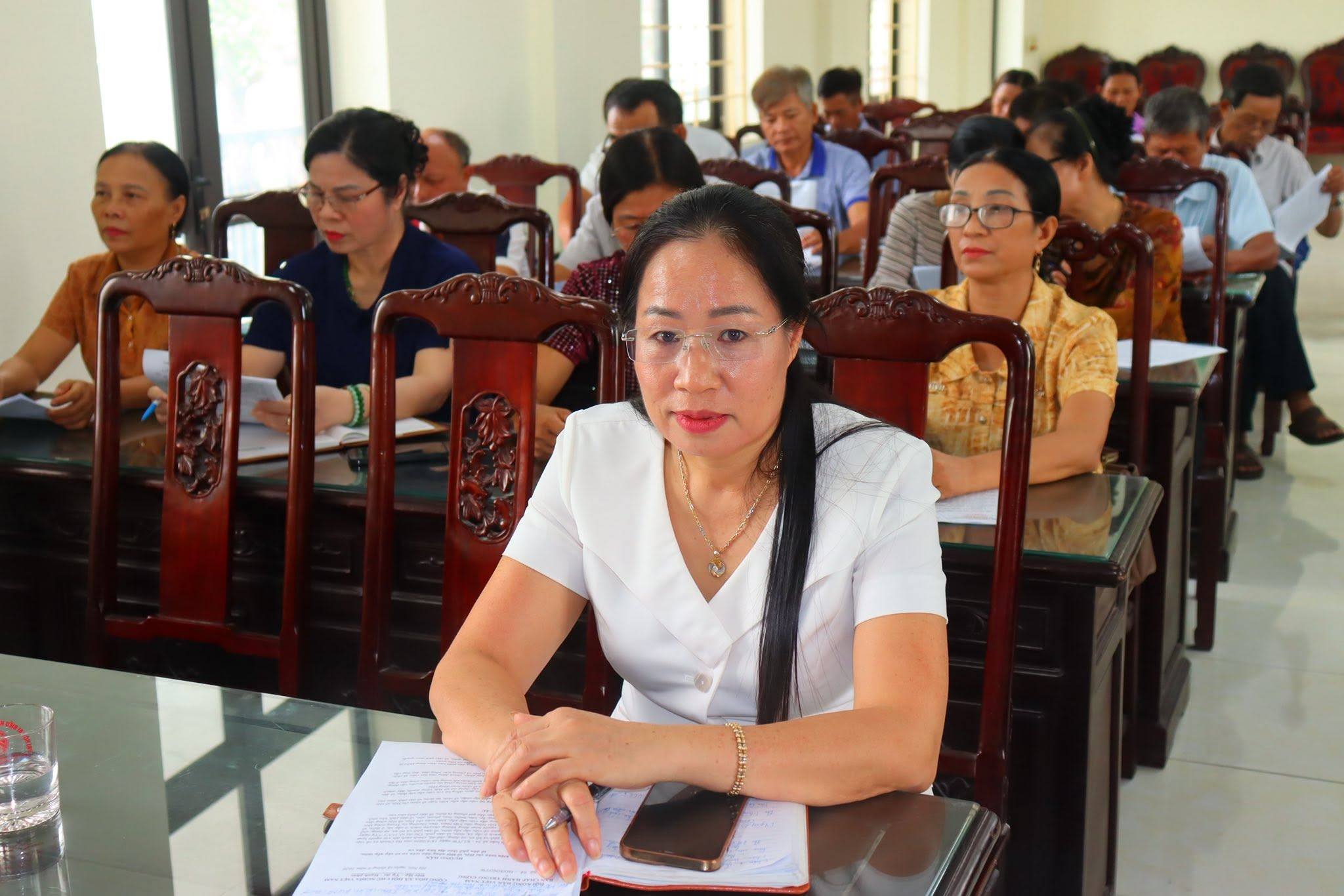 HỘI NÔNG DÂN XÃ NGA SƠN THÔNG QUA PHƯƠNG ÁN SÁP NHẬP CHI HỘI VÀ DỰ KIẾN NHÂN SỰ SAU SẮP XẾP THÔN