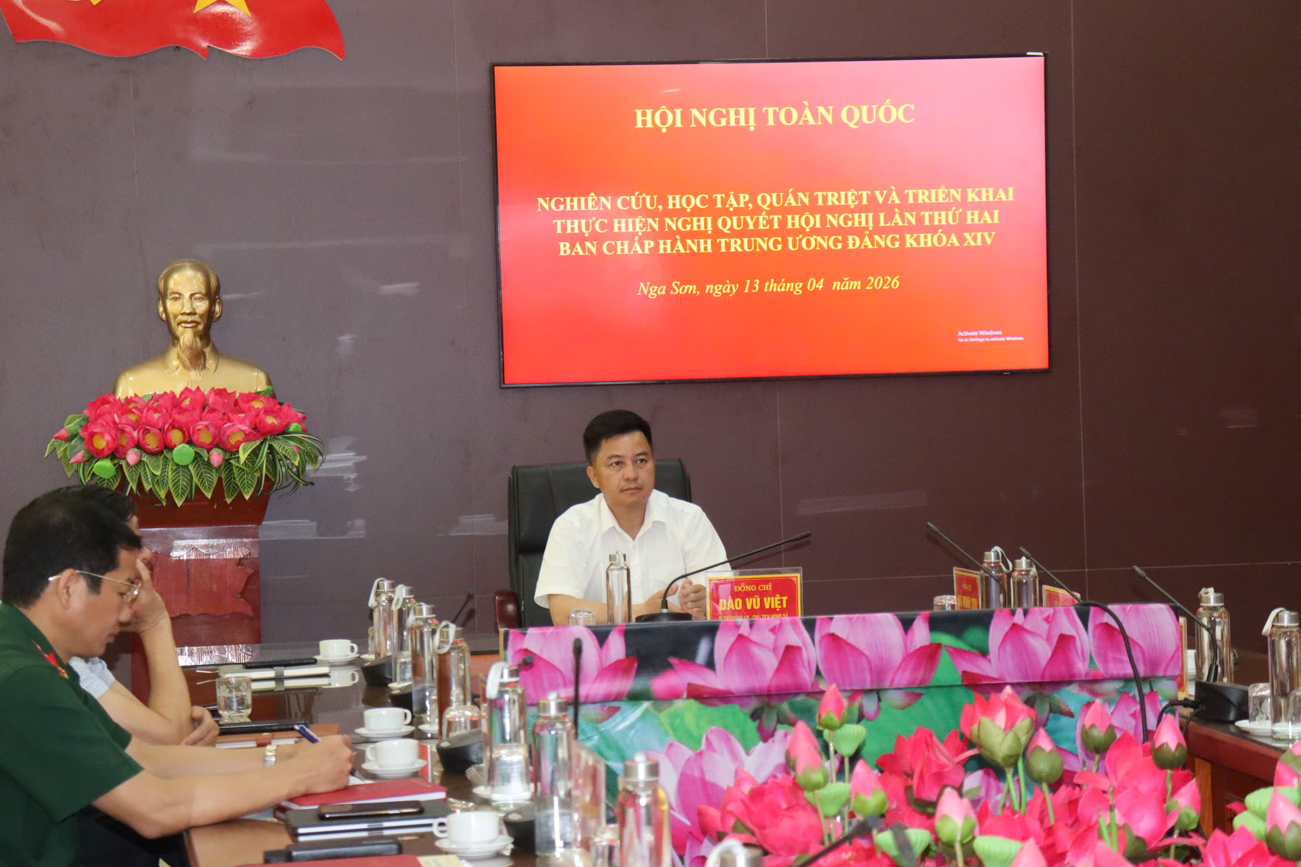 XÃ NGA SƠN TỔ CHỨC HỌC TẬP, QUÁN TRIỆT NGHỊ QUYẾT TRUNG ƯƠNG 2 KHOÁ XIV