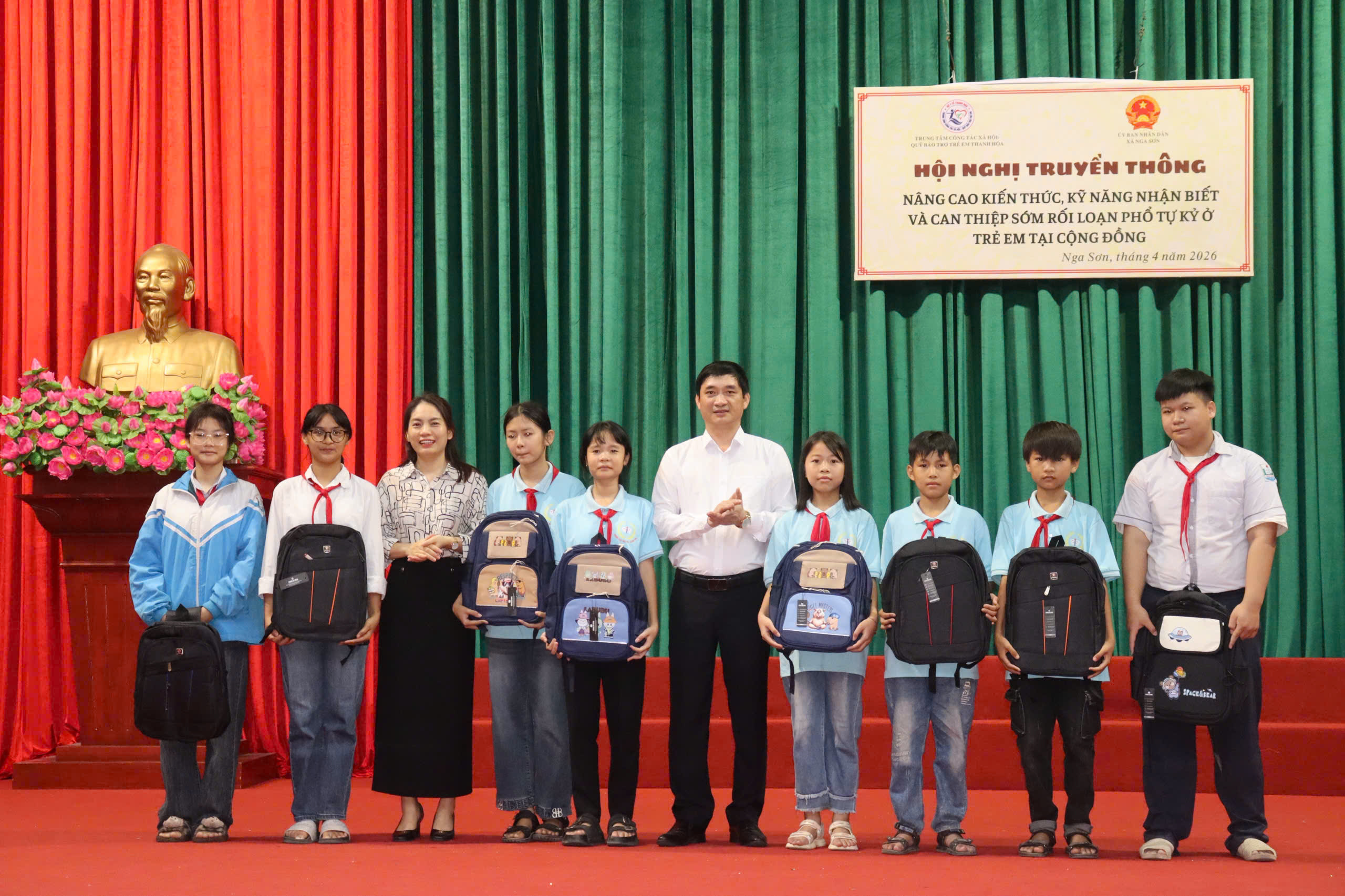 HỘI NGHỊ TRUYỀN THÔNG NÂNG CAO KIẾN THỨC, KỸ NĂNG NHẬN BIẾT VÀ CAN THIỆP SỚM RỐI LOẠN PHỔ TỰ KỶ Ở TRẺ EM 