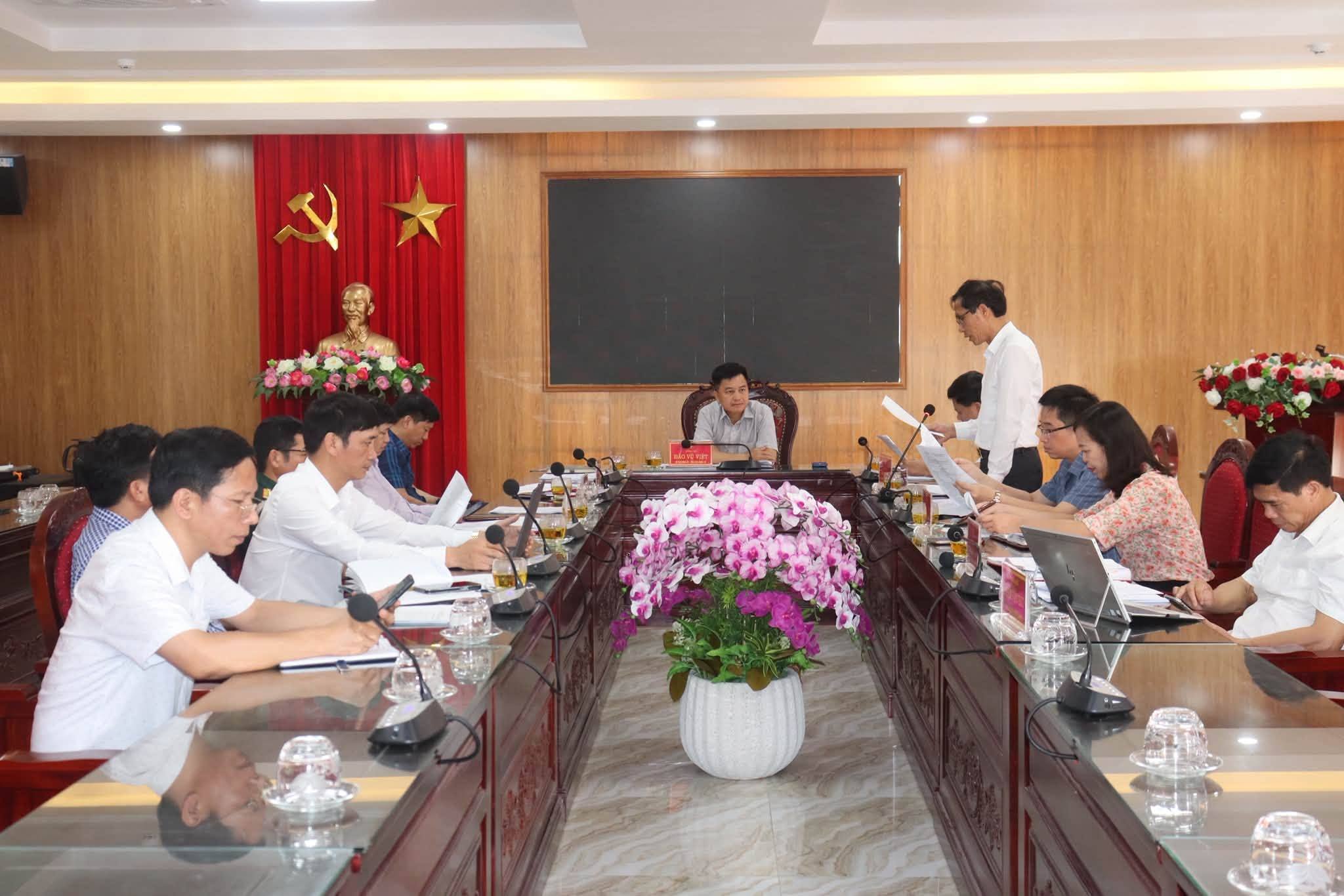 BAN THƯỜNG VỤ ĐẢNG ỦY XÃ NGA SƠN HỌP, CHO Ý KIẾN VỀ CÔNG TÁC NHÂN SỰ VÀ MỘT SỐ NỘI DUNG QUAN TRỌNG