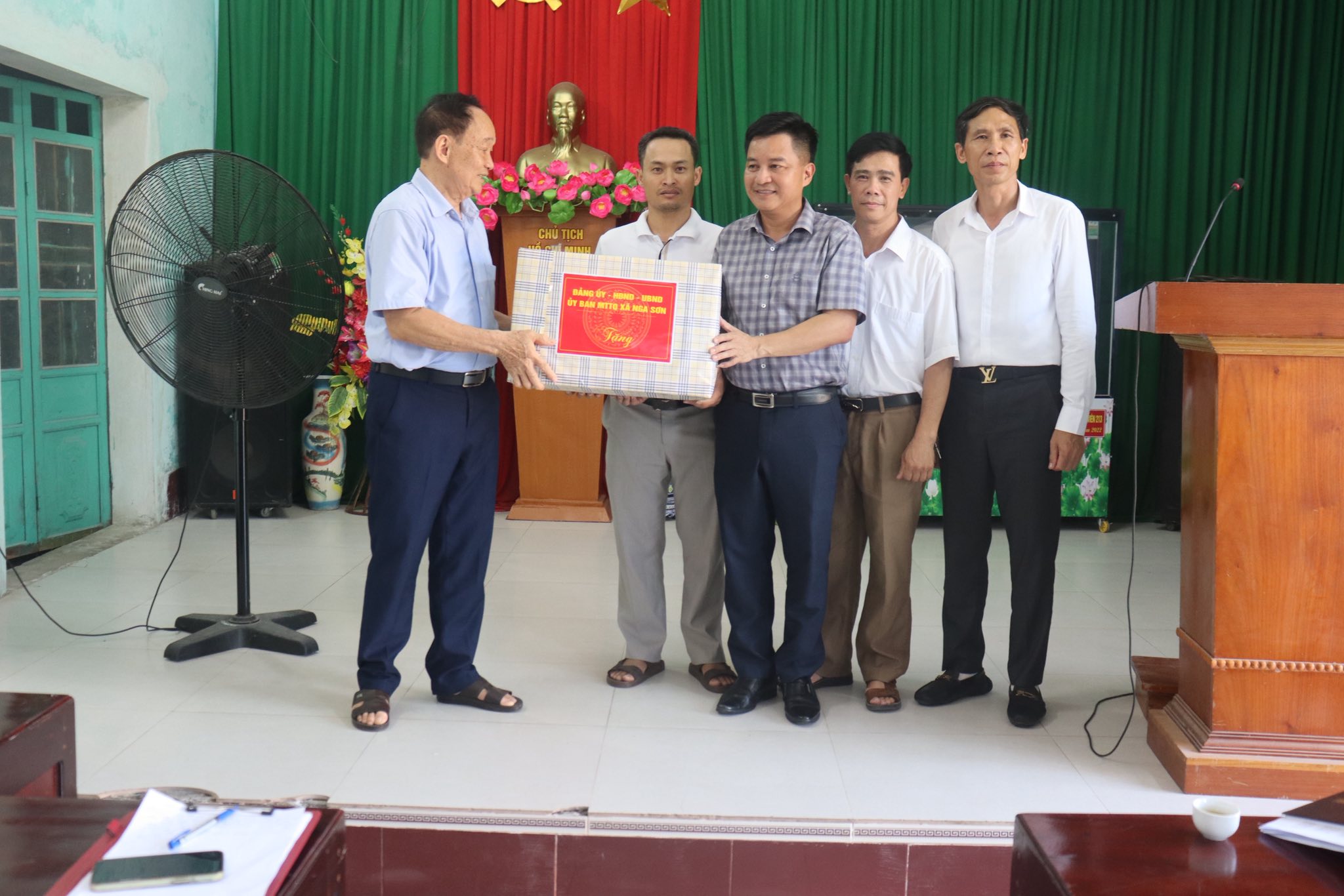 ĐOÀN CÔNG TÁC XÃ NGA SƠN DỰ SINH HOẠT  PHIÊN THƯỜNG KỲ THÁNG 6 NĂM 2026 TẠI CHI BỘ THÔN BA ĐÌNH, XÃ NGA SƠN