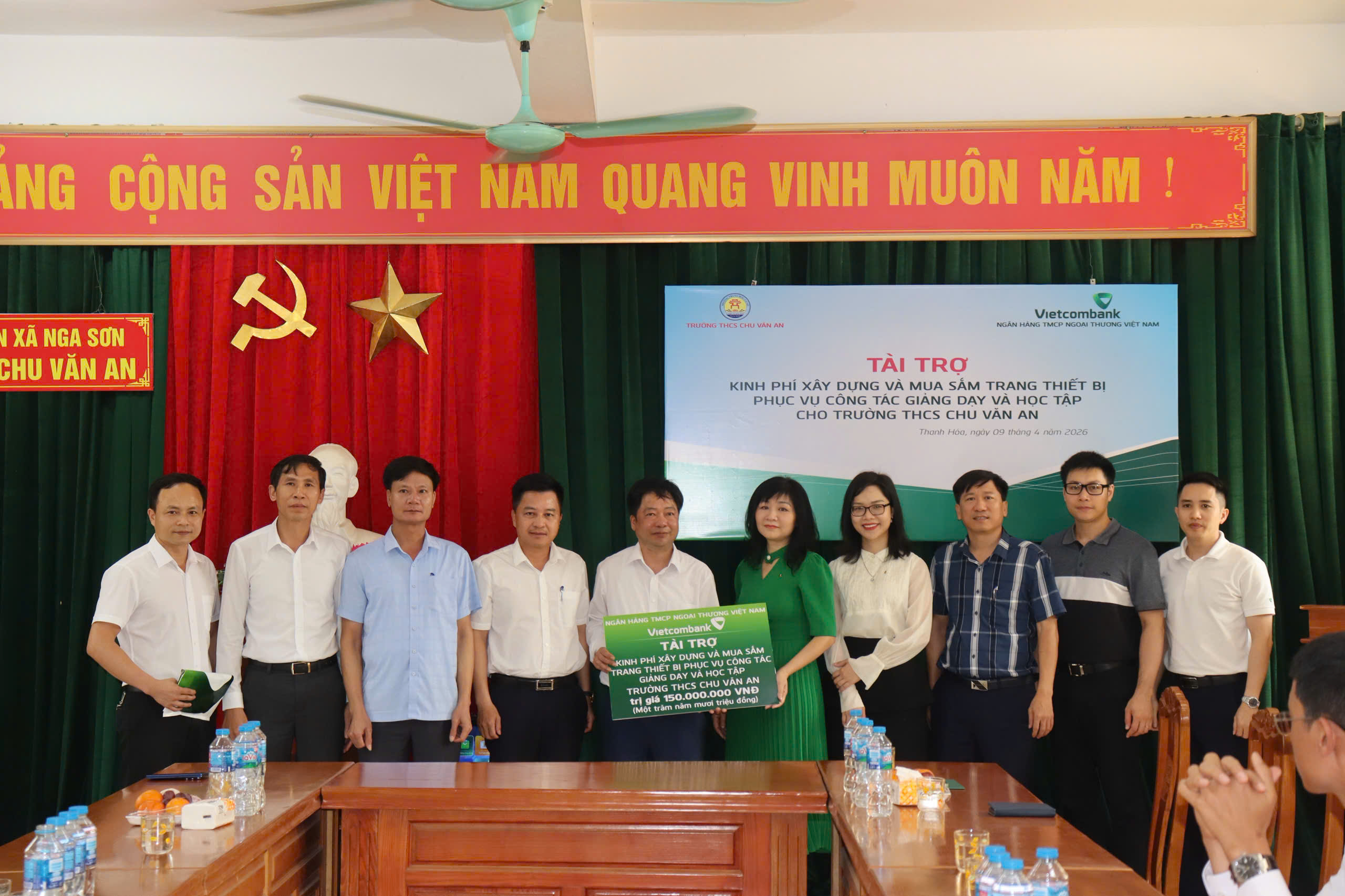 LỄ BÀN GIAO VÀ ĐƯA VÀO VẬN HÀNH PHÒNG HỌC STEM TẠI TRƯỜNG THCS CHU VĂN AN