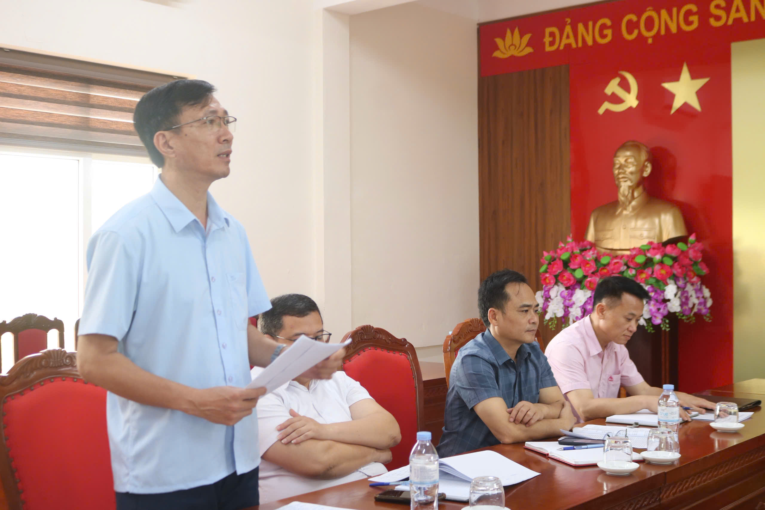 Anh-tin-bai
