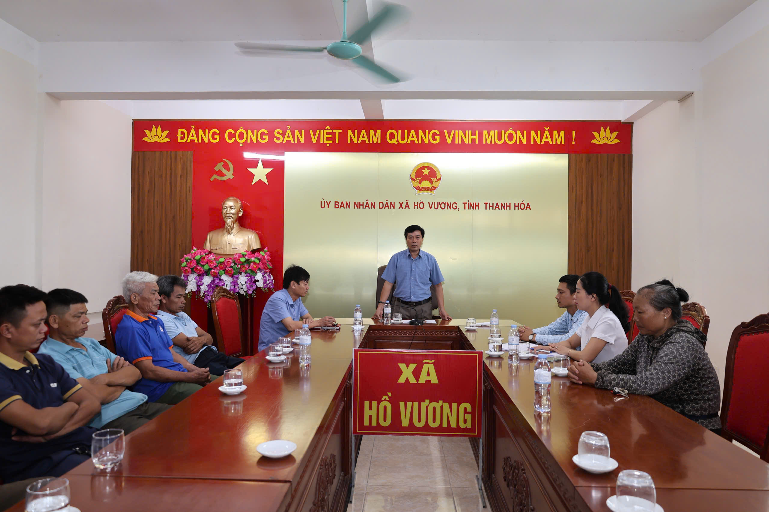 Anh-tin-bai