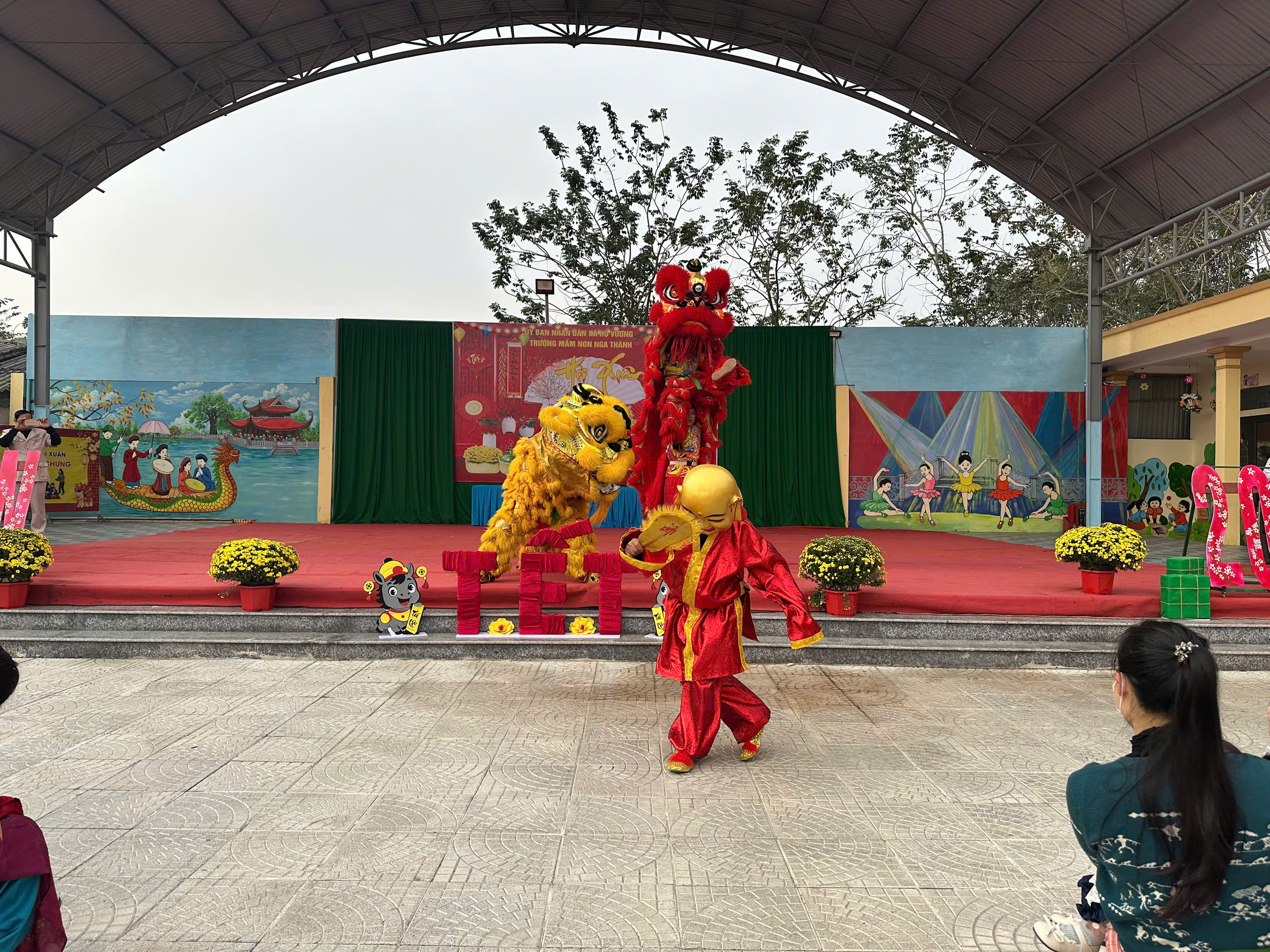 Anh-tin-bai