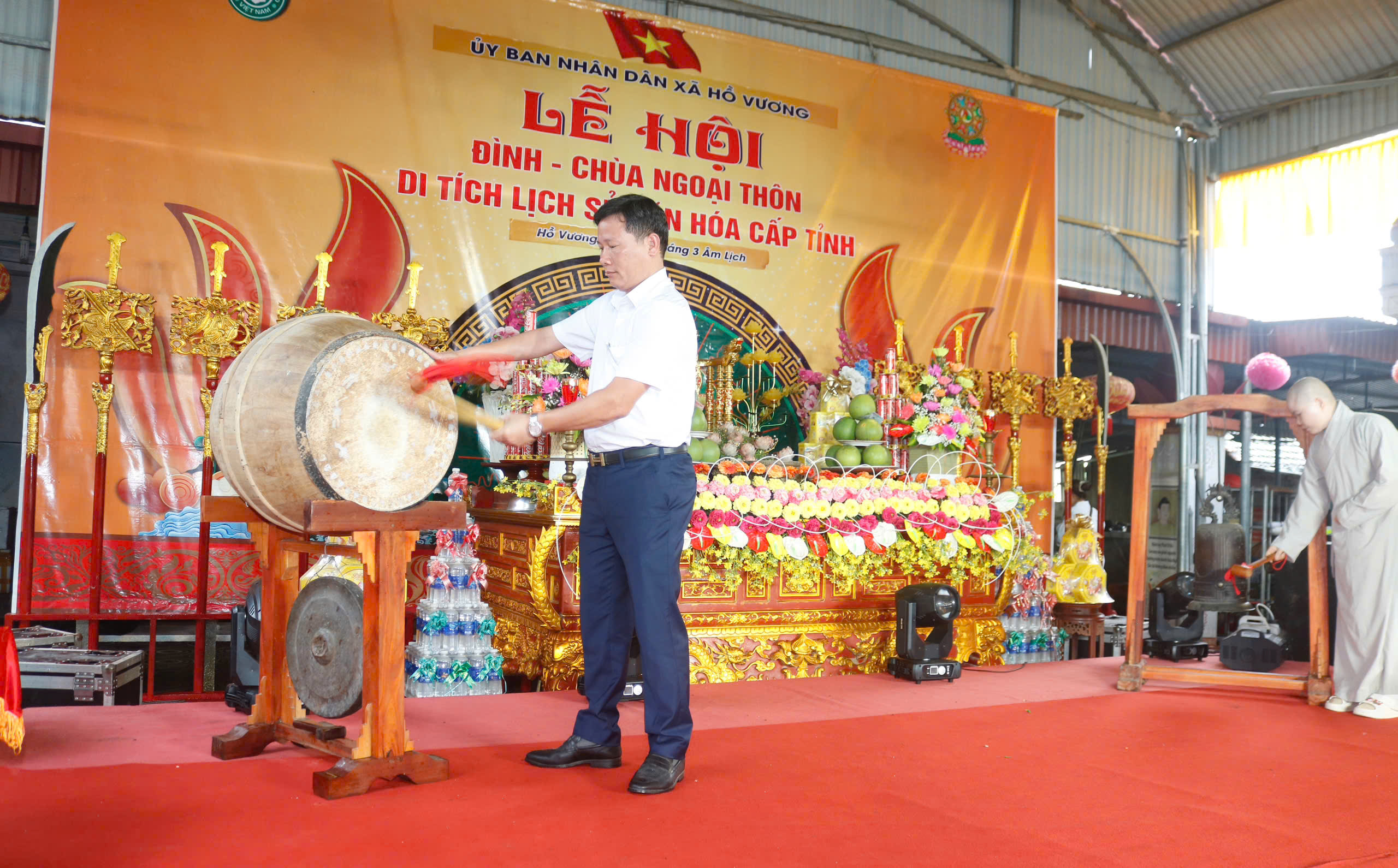 Anh-tin-bai