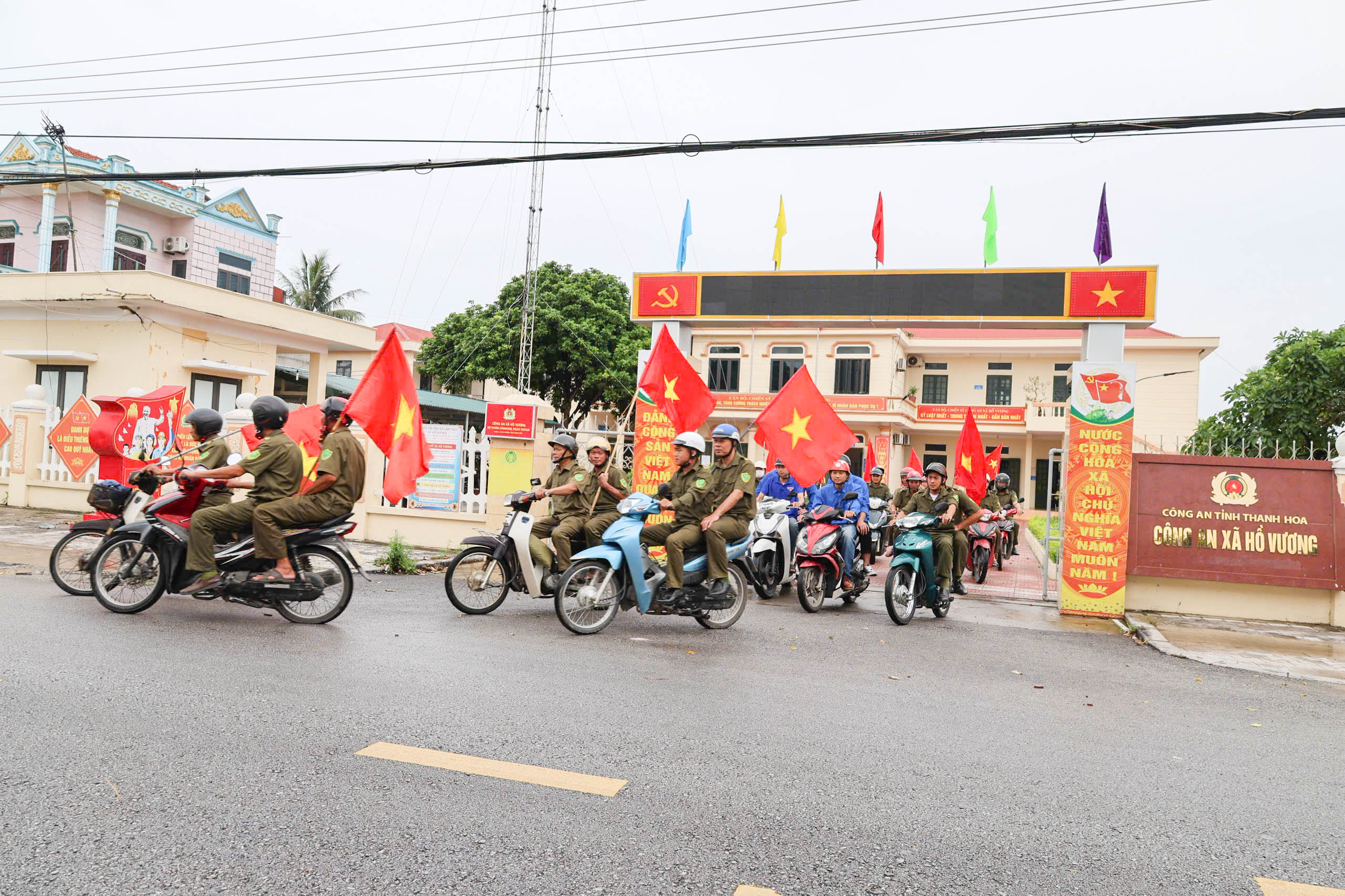 Anh-tin-bai