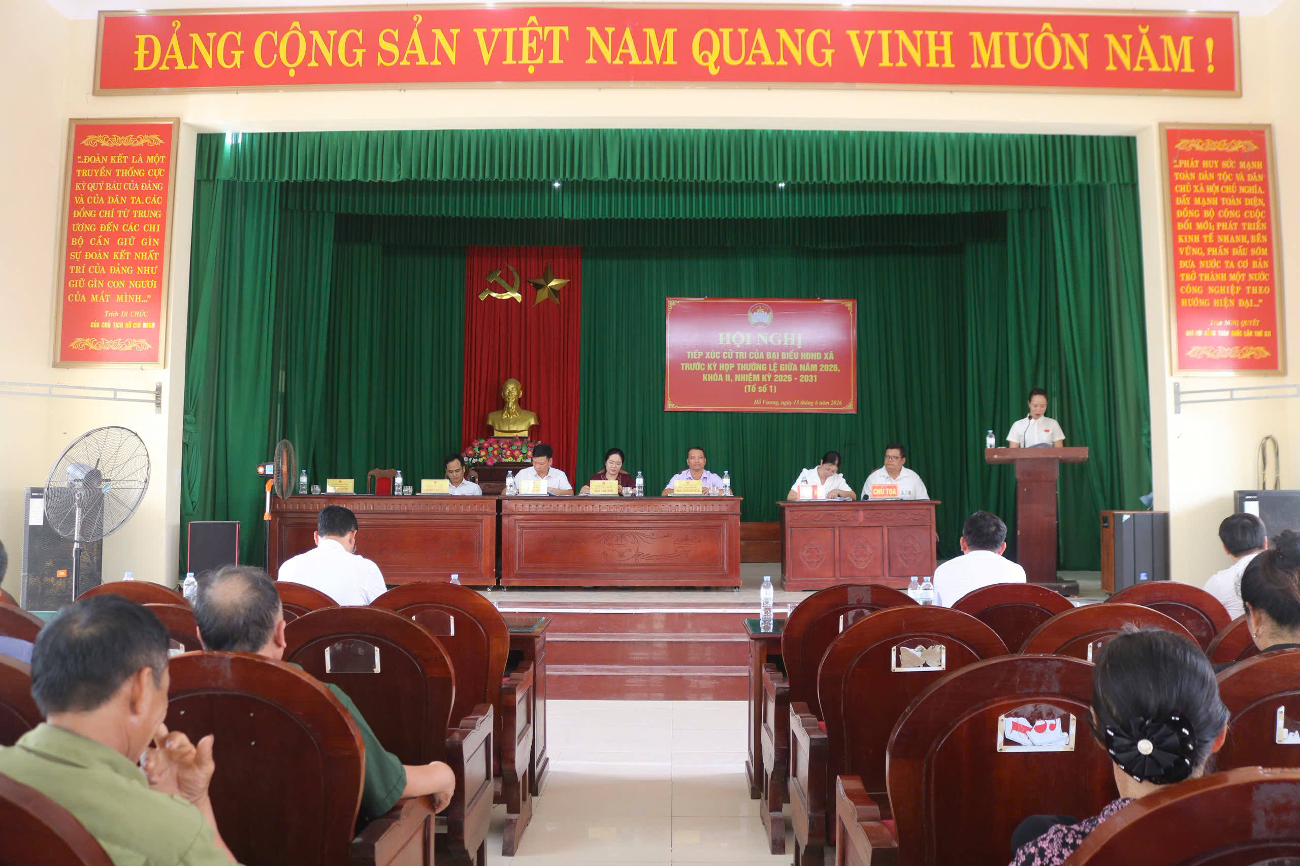 TỔ ĐẠI BIỂU SỐ 1 HĐND XÃ HỒ VƯƠNG TIẾP XÚC CỬ TRI TRƯỚC KỲ HỌP THƯỜNG LỆ GIỮA NĂM 2026, KHÓA II, NHIỆM KỲ 2026 - 2031