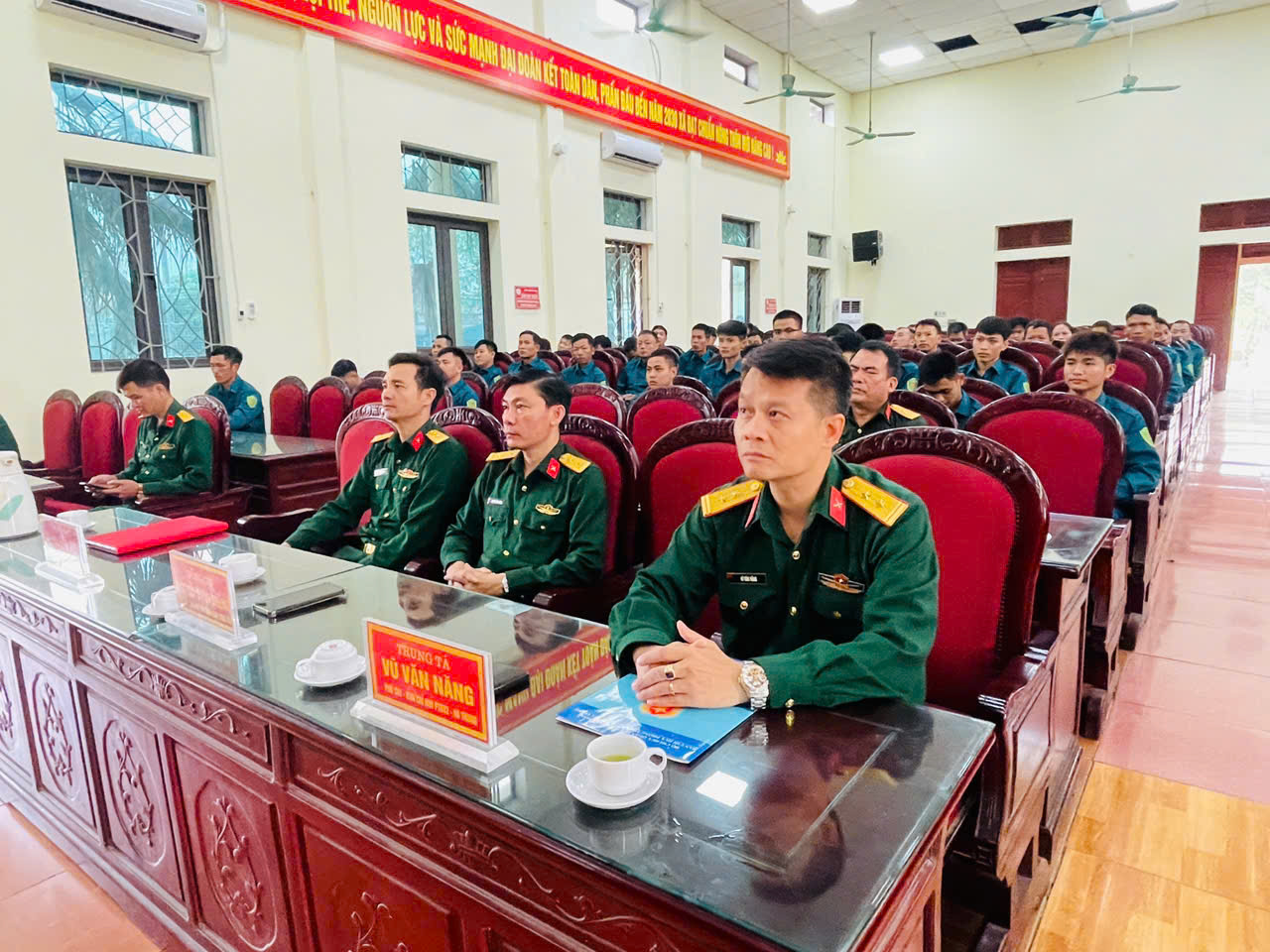 Description: C:\Users\AD\Pictures\QUÂN SỰ\3.30 HN HUẤN LUYỆN DQ NĂM THỨ NHẤT\z7672581096307_77a9d1ff9305e65cafe932107e25a46d.jpg