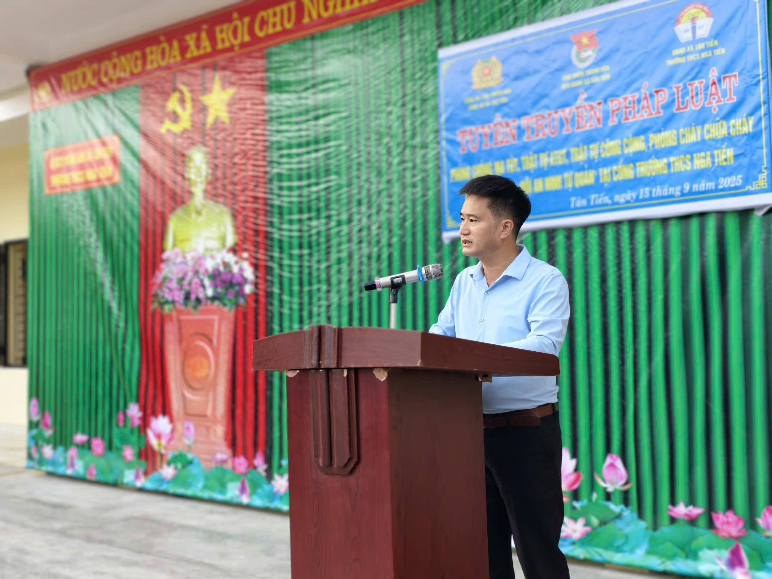 Anh-tin-bai