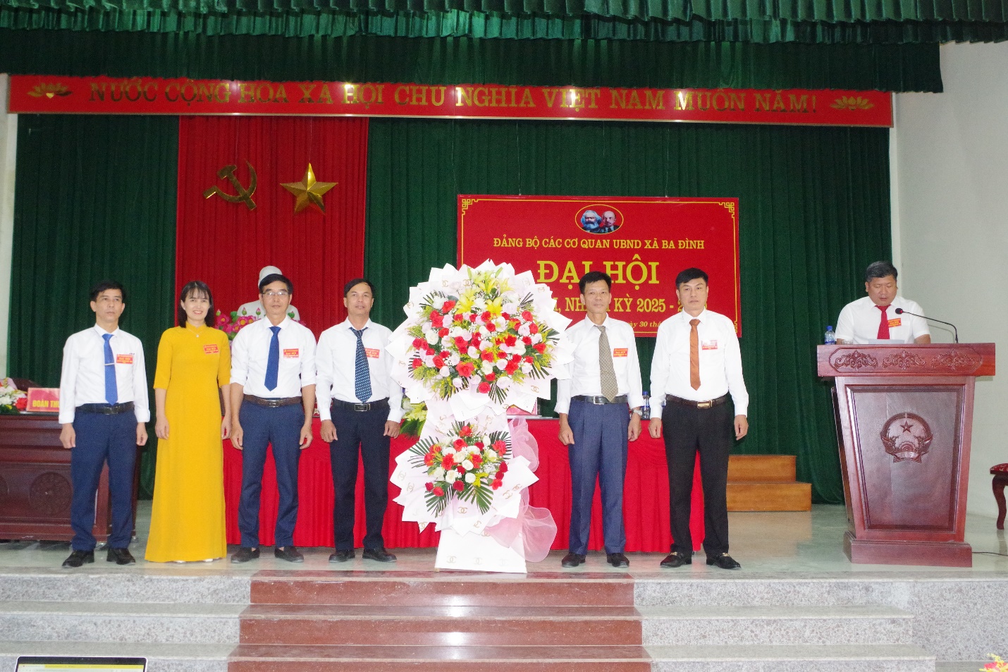Picture 4