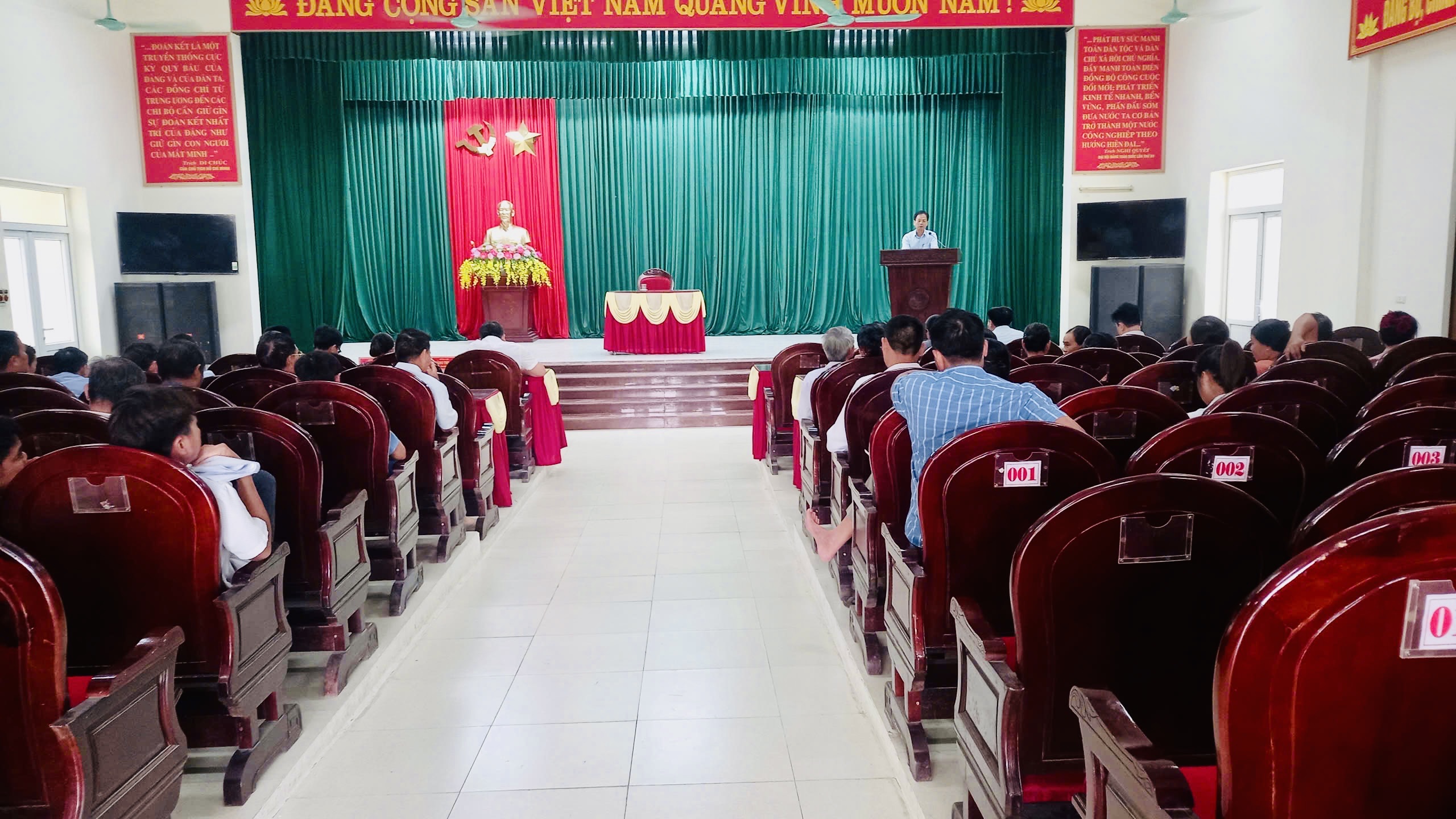 Đảng ủy xã Ba Đình triển khai công tác sắp xếp thôn và định hướng nhân sự sau sáp nhập