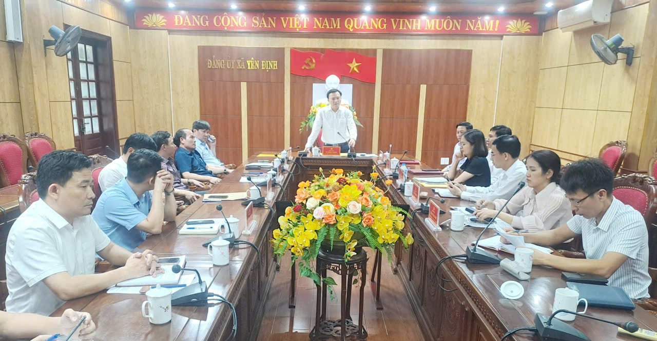 Ban thường vụ Đảng ủy xã: Tổ chức hội nghị tổng kết, rút kinh nghiệm công tác tổ chức Đại hội đại biểu Đảng Đảng bộ xã  Yên Định Lần thứ nhất, nhiệm kỳ 2025- 2030.