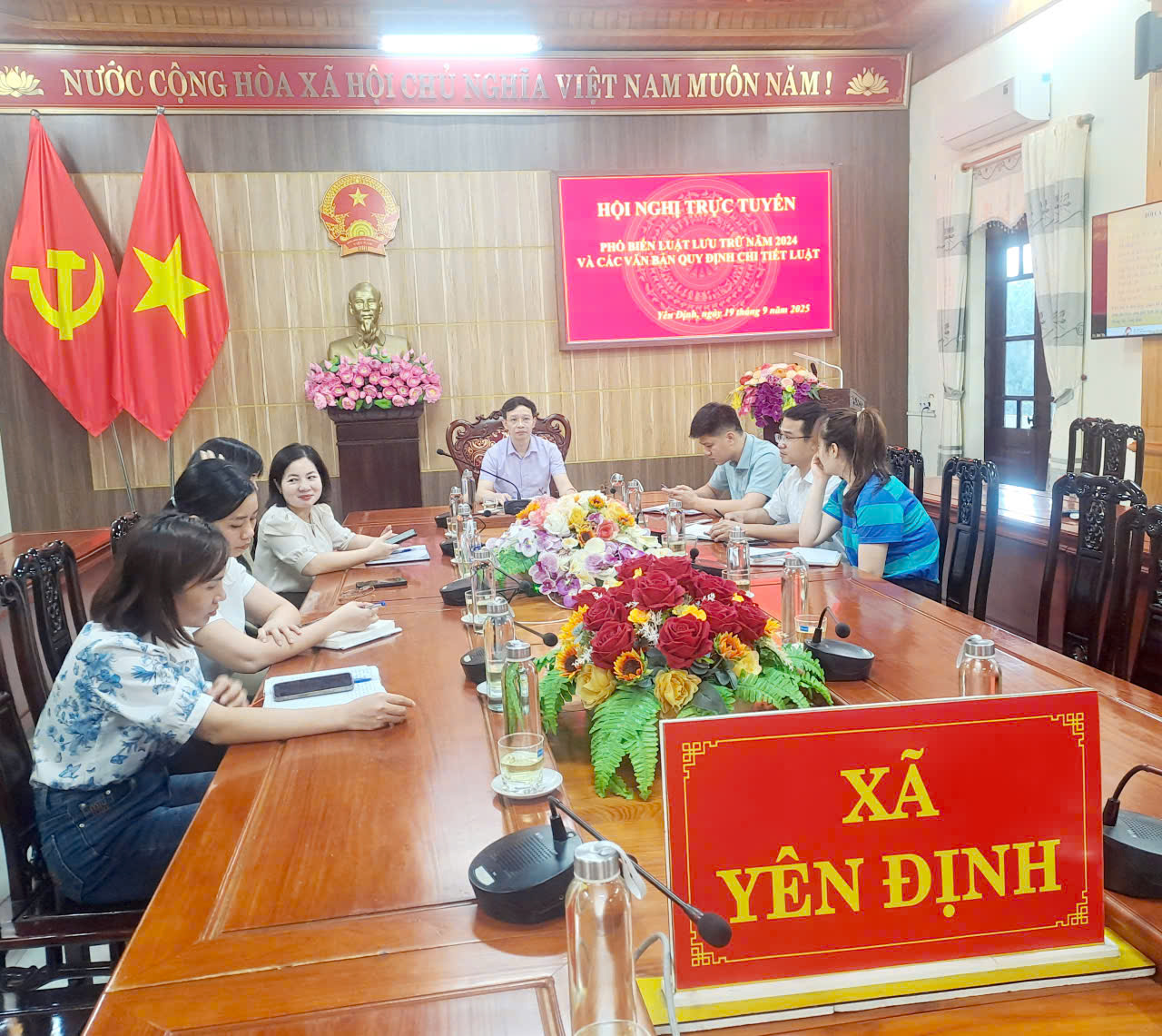 Yên Định Tham dự Hội nghị trực tuyến toàn quốc phổ biến Luật Lưu trữ năm 2024