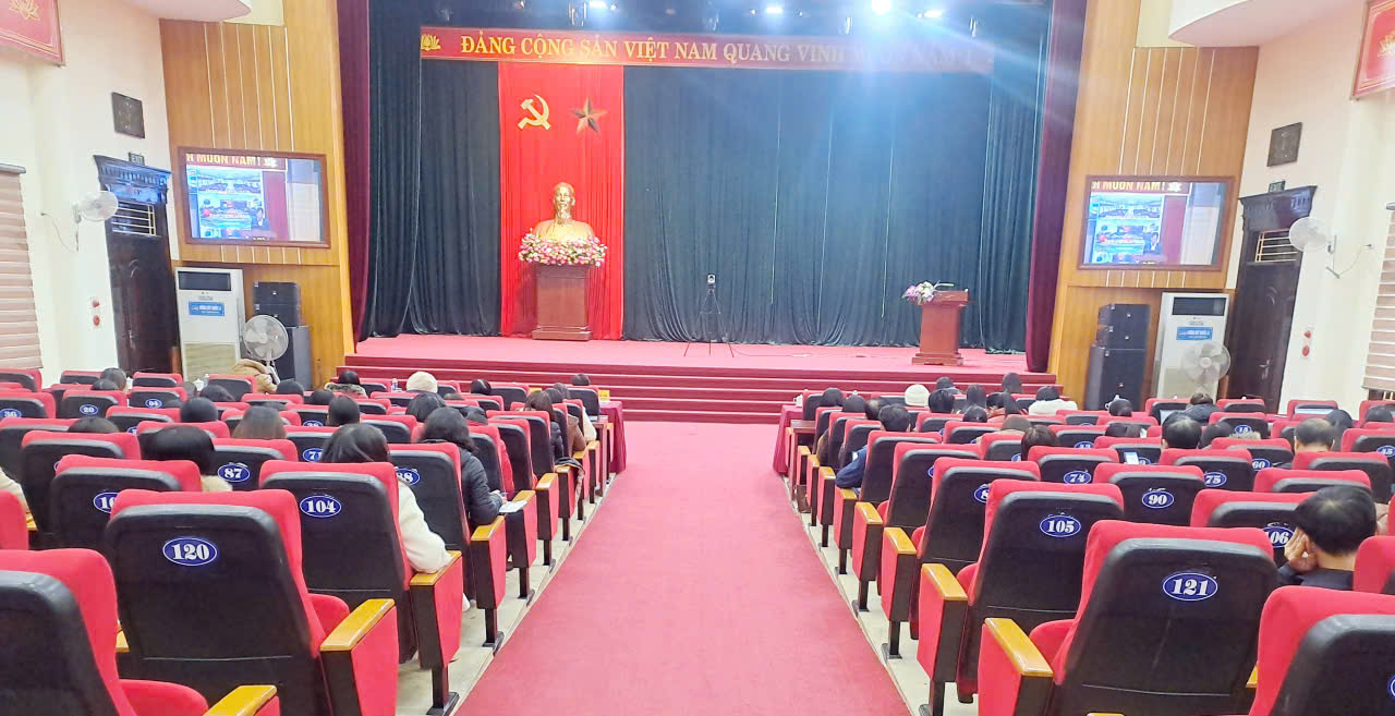 Xã Yên Định tham dự Hội nghị tập huấn, hướng dẫn phiên bản nâng cấp phần mềm Quản lý văn bản và hồ sơ công việc dùng chung cho các cơ quan, đơn vị trên địa bàn tỉnh