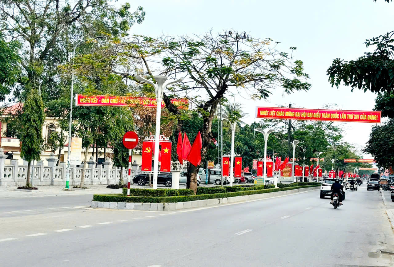 Xã Yên Định Rực rỡ màu cờ hướng về Đại hội.