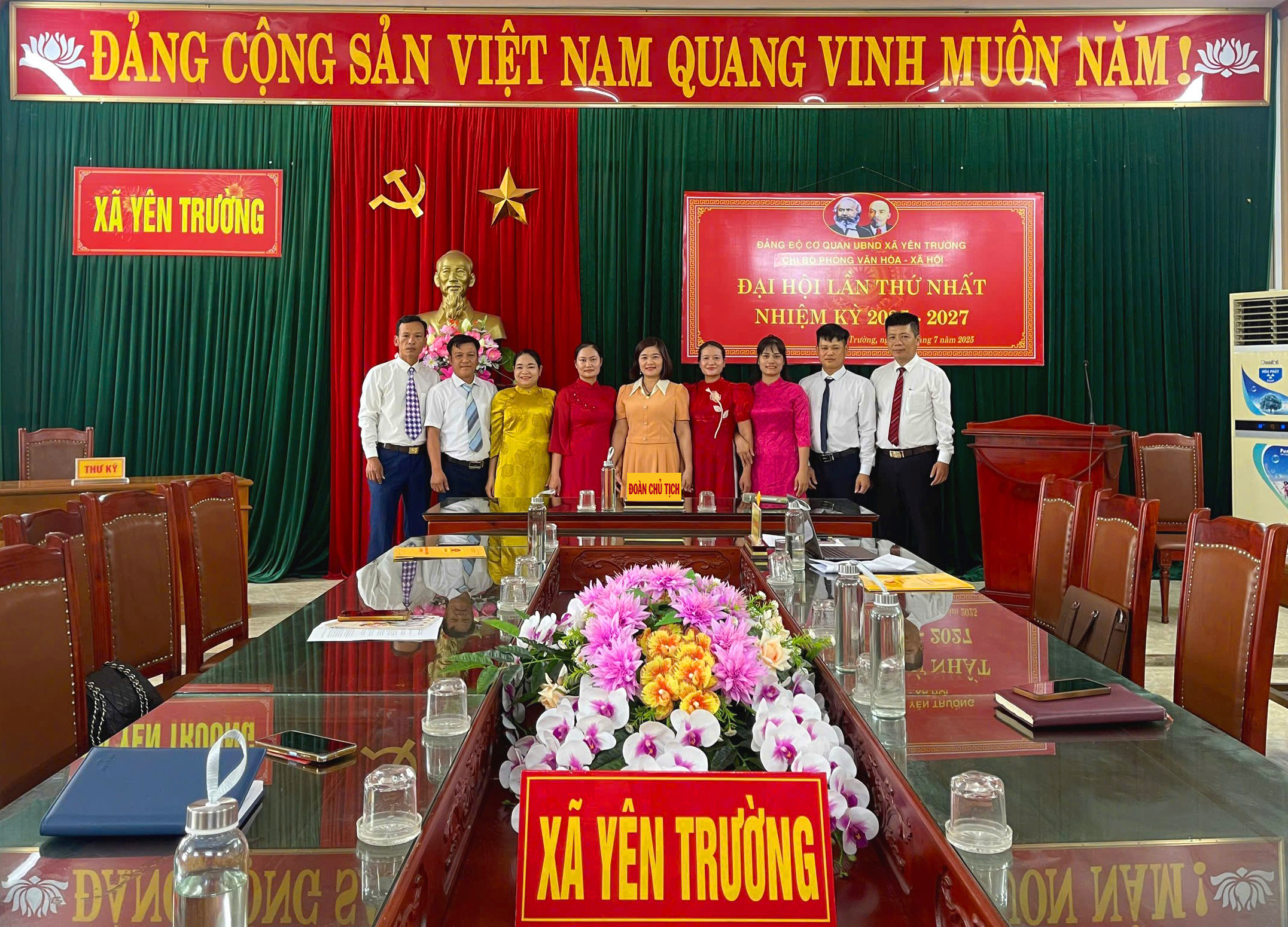 YÊN TRƯỜNG TỔ CHỨC ĐẠI HỘI CÁC CHI BỘ TRỰC THUỘC ĐẢNG BỘ CƠ QUAN UBND XÃ