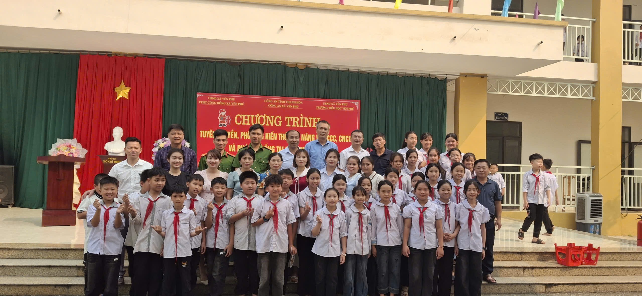 XÃ YÊN PHÚ TỔ CHỨC TUYÊN TRUYỀN PHÒNG CHÁY CHỮA CHÁY, CỨU HỘ CỨU NẠN VÀ PHÒNG CHỐNG ĐUỐI NƯỚC CHO HỌC SINH 