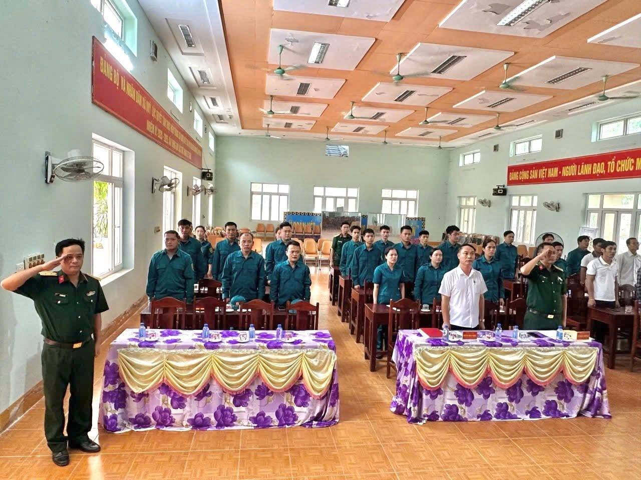 BAN CHỈ HUY QUÂN SỰ XÃ QUÝ LỘC TỔ CHỨC LỄ CÔNG BỐ QUYẾT ĐỊNH BỔ NHIỆM THÔN ĐỘI TRƯỞNG SAU SẮP XẾP THÔN 