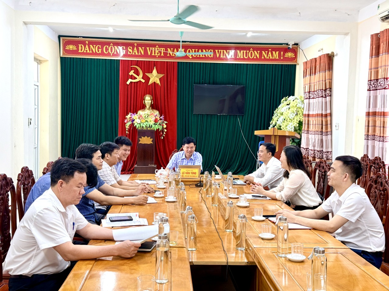 Anh-tin-bai