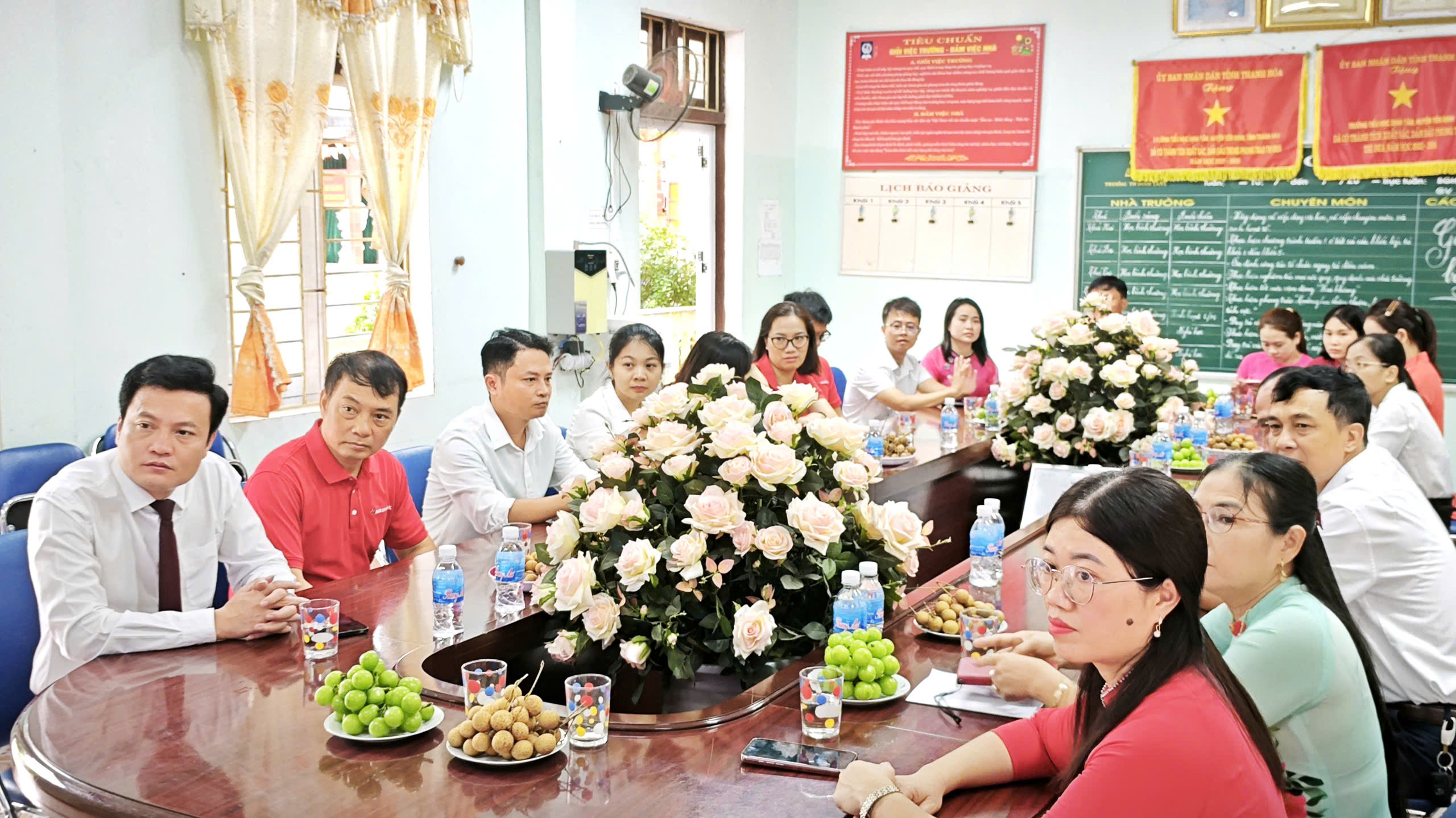 Anh-tin-bai