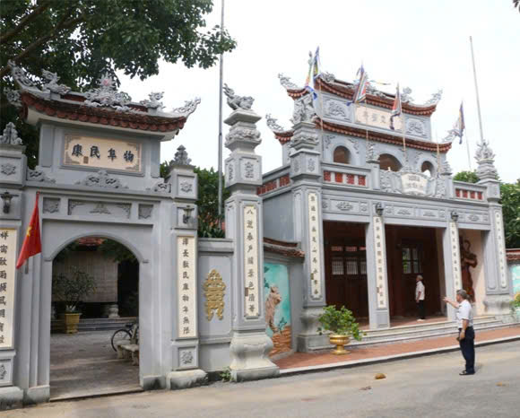Làng cổ Yên Định, xã Định Tân