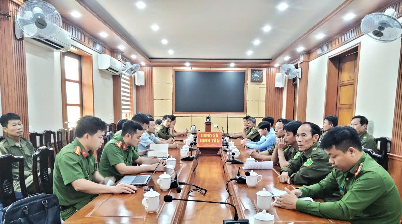 Hội nghị quán triệt Luật Quản lý, sử dụng vũ khí, vật liệu nổ và công cụ hỗ trợ