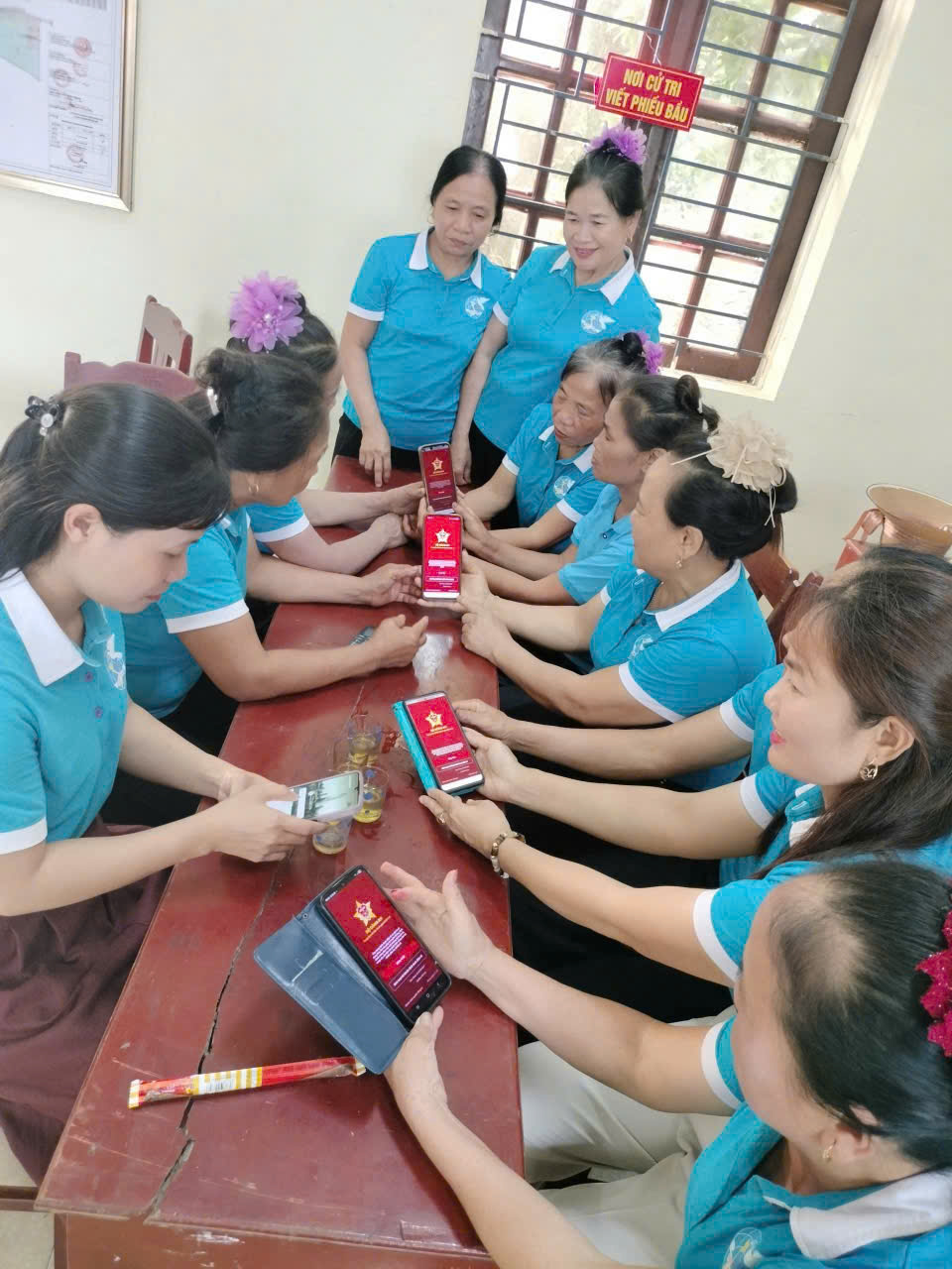 Anh-tin-bai