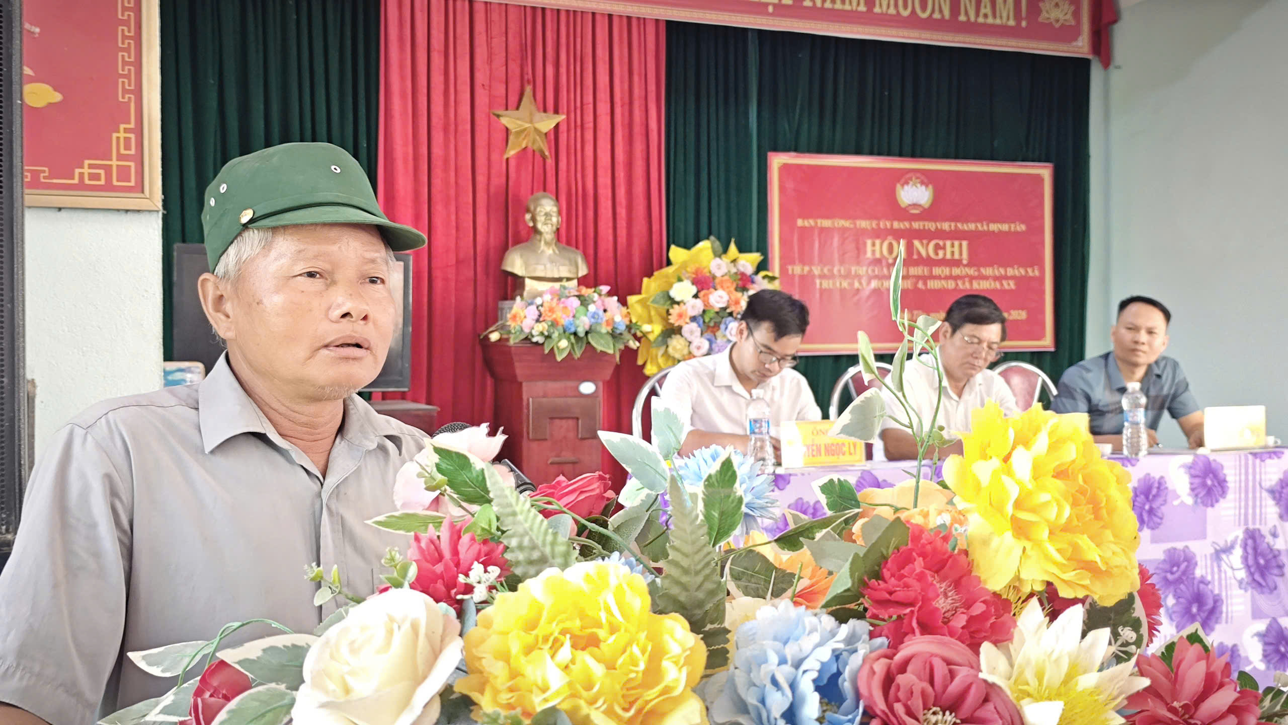 Anh-tin-bai