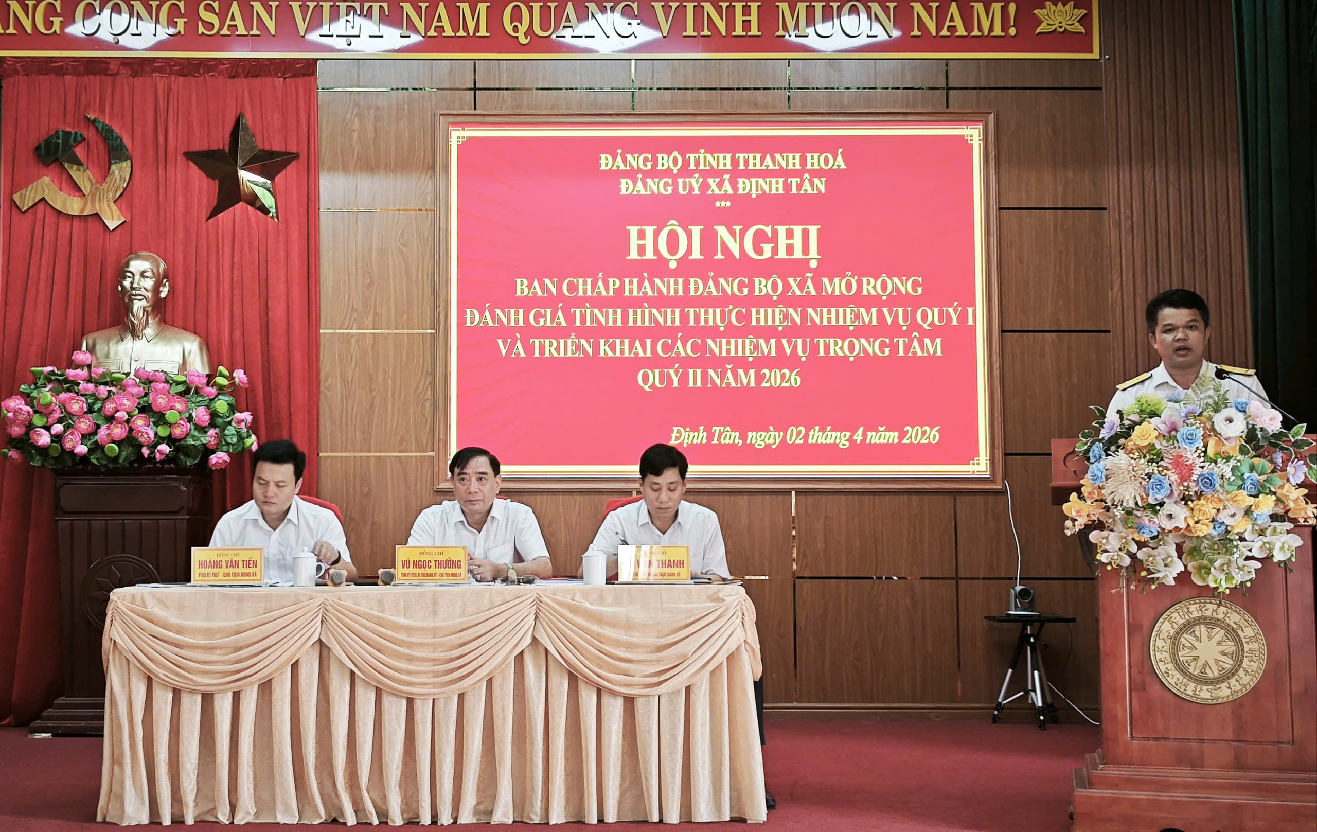 Anh-tin-bai