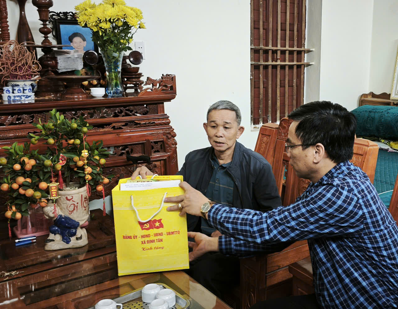Anh-tin-bai