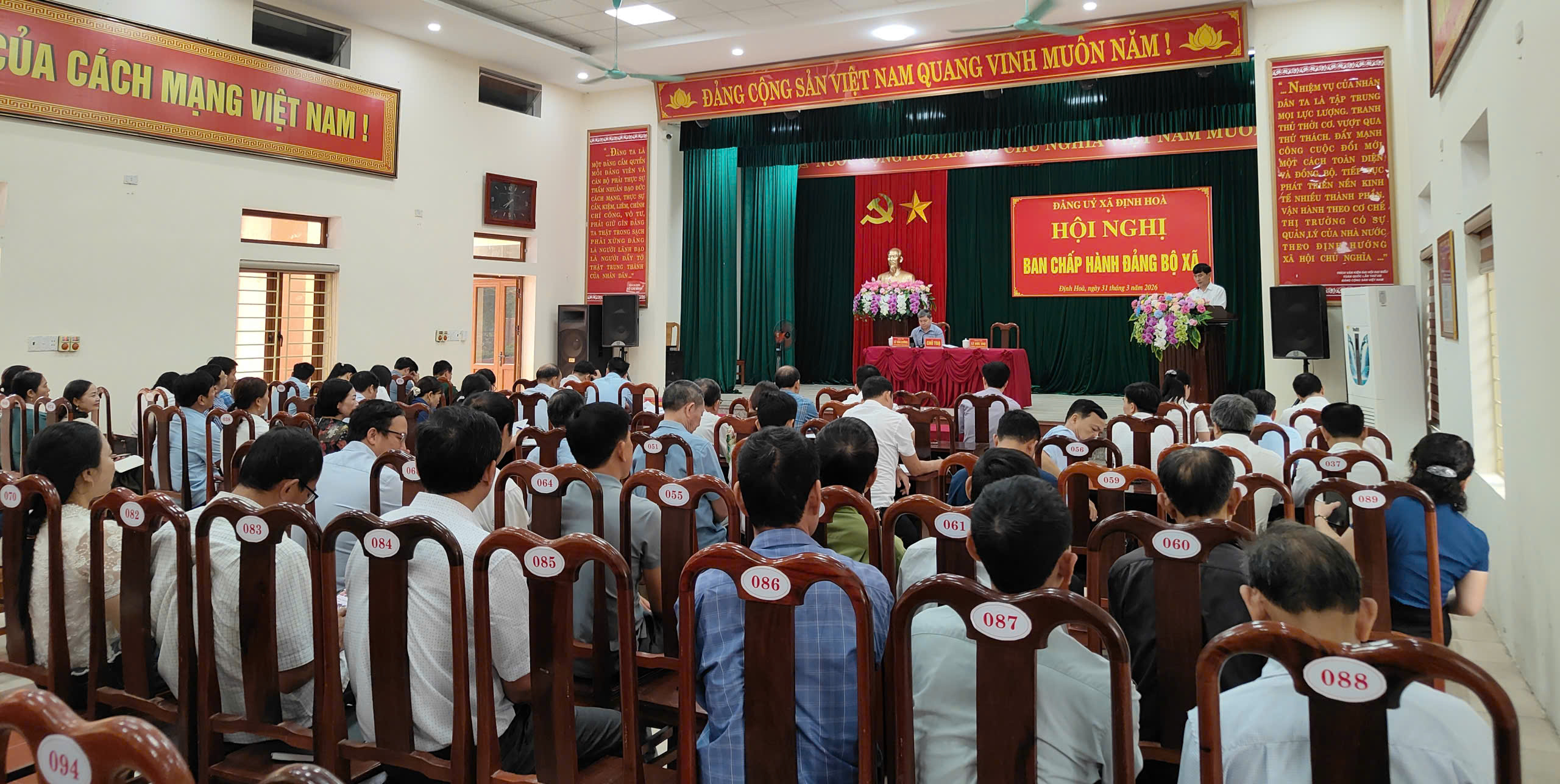 Đảng Ủy xã tổ chức hội nghị Ban chấp hành đảng bộ xã, đánh giá kết quả quý I, triển khai nhiệm vụ trọng tâm quý II năm 2026 