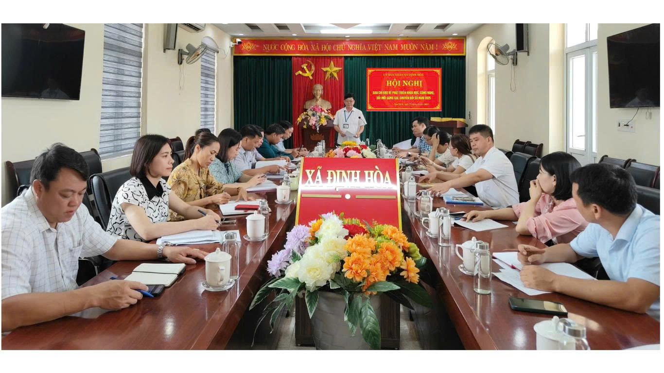 Xã Định Hòa tổ chức Hội nghị Ban Chỉ đạo về phát triển khoa học, công nghệ, đổi mới sáng tạo, chuyển đổi số năm 2025