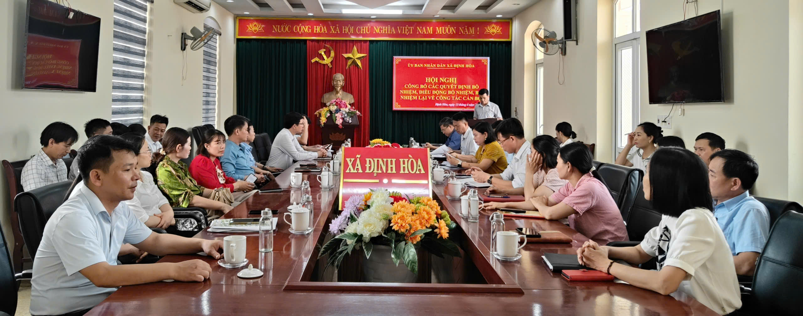 Hội nghị công bố các Quyết định bổ nhiệm, điều động, bổ nhiệm, bổ nhiệm lại về công tác cán bộ.