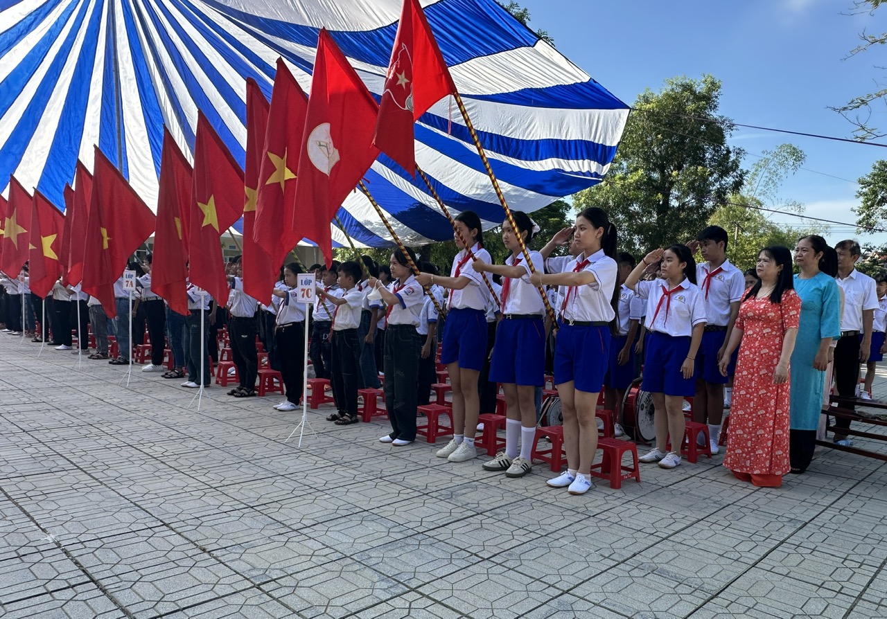 Xã Định Hòa khai giảng năm học 2025-2026 - Lan tỏa khí thế mới trong sự nghiệp trồng người