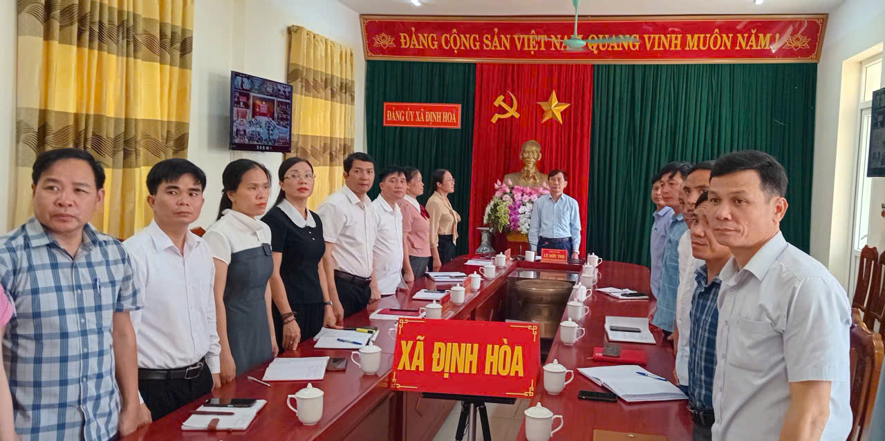 Xã Định Hòa tham gia lớp bồi dưỡng toàn quốc nâng cao năng lực, xử lý tình huống thực tiễn đối với đội ngũ cán bộ, công chức cấp cơ sở