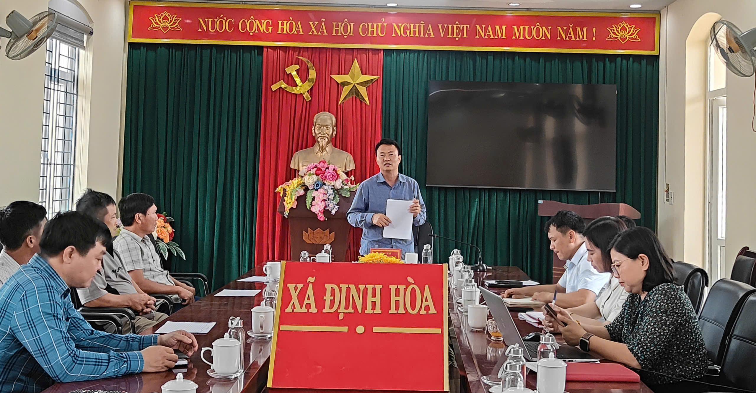Xã Định Hoà tổ chức Hội nghị triển khai mô hình “Chợ 4.0- Chợ thanh toán không dùng tiền mặt" trên địa bàn