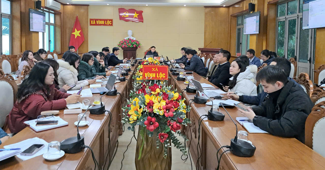 Xã Vĩnh Lộc tham gia Hội nghị truyền hình trực tuyến về phần mềm Quản lý văn bản và ứng dụng trí tuệ nhân tạo.