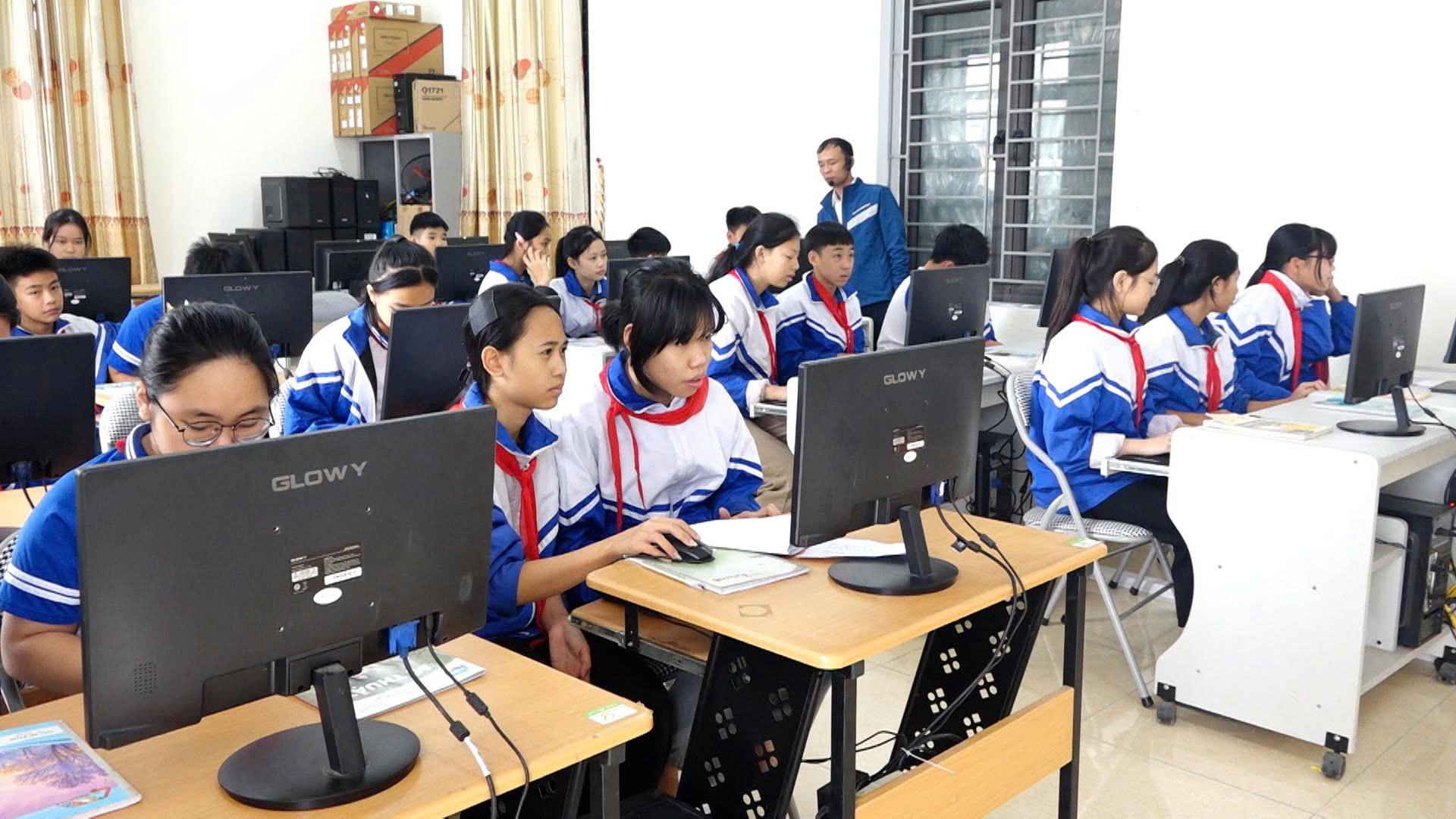 100% trường học trên địa bàn xã Vĩnh Lộc ứng dụng nền tảng số