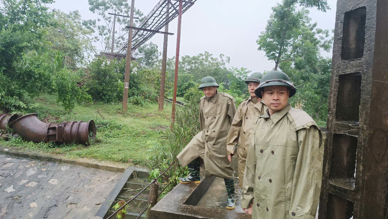 Anh-tin-bai