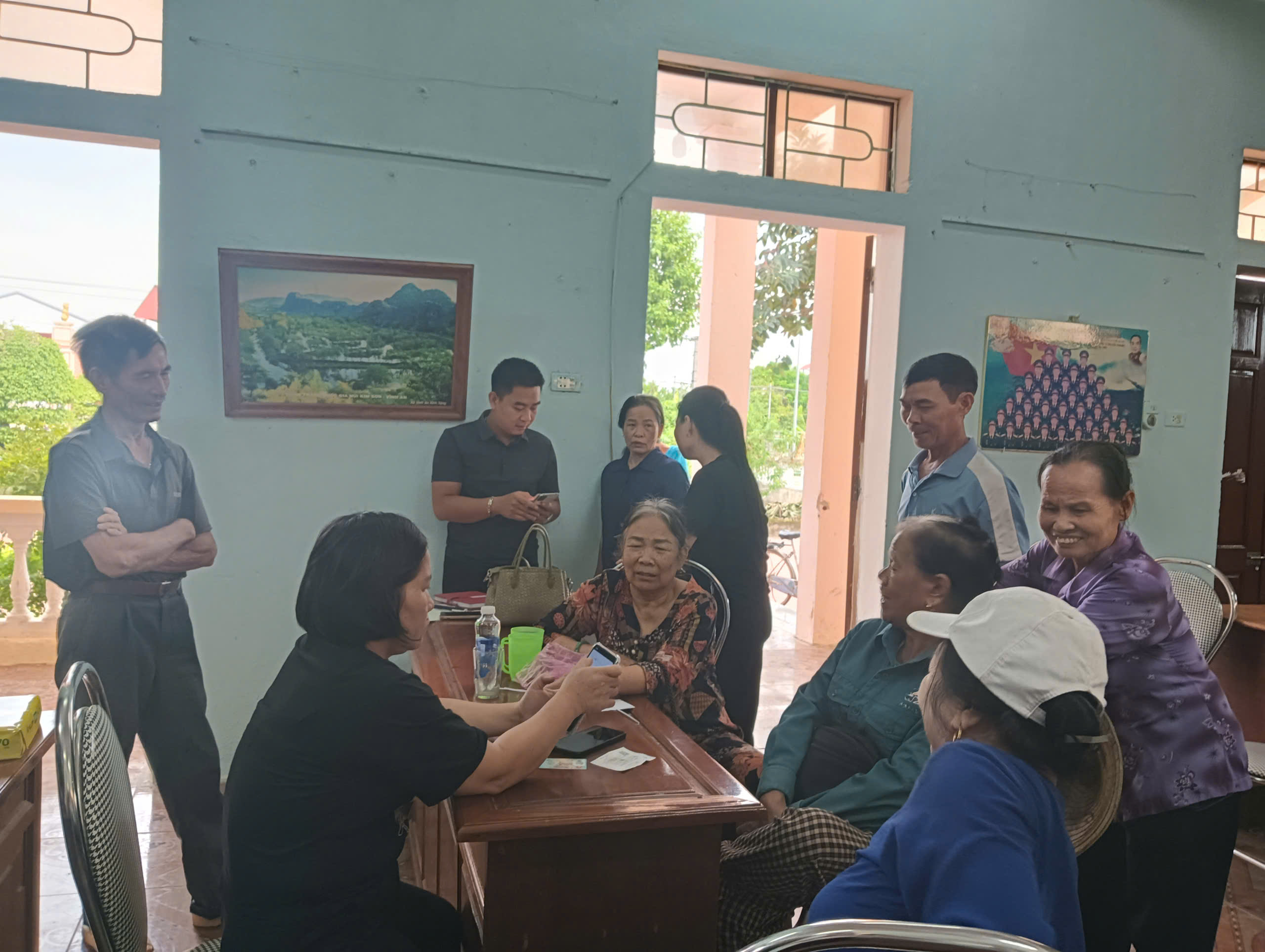 XÃ TÂY ĐÔ TRIỂN KHAI MÔ HÌNH “DỊCH VỤ CÔNG LƯU ĐỘNG”, ĐƯA THỦ TỤC HÀNH CHÍNH ĐẾN GẦN NGƯỜI DÂN