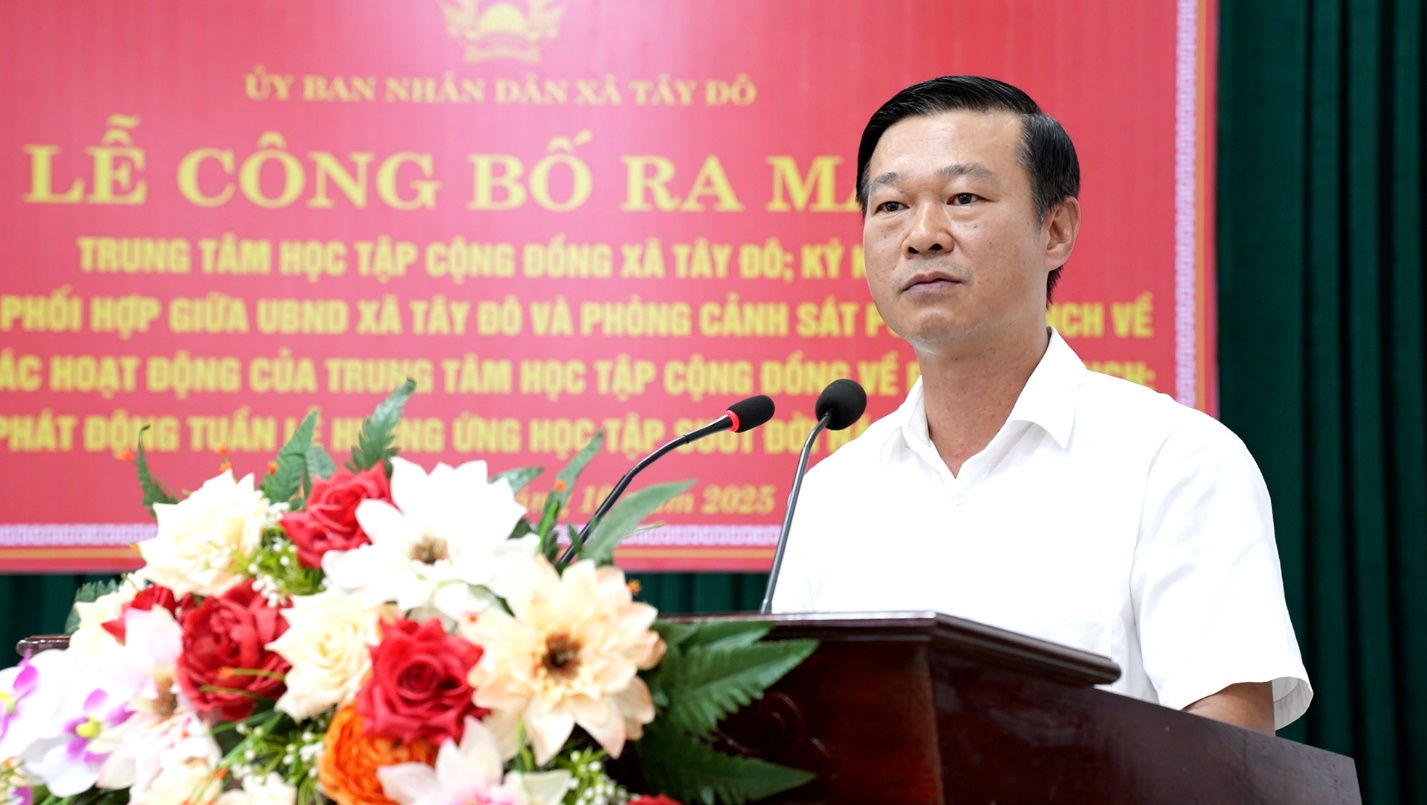 Có thể là hình ảnh về 1 người và văn bản cho biết 'บำ BAN NHÂNI DÂN A TÂY LỄ CÔNG BỐ RA M TRUNG TÂM HỌC TẬP CỘNG ĐỒNG XÃ TÂY ĐÔ: KỲ PHỐI HỢP GIỮA UBND XÃ TÂY ĐÔ VÀ PHÔNG CẢNH SÁTA C HOAT ĐỘNG CỦA TRUNG TÂM HOC TẬP CỘNG ĐONGVÉ VỀ HÁT ĐỘNG TUẨN NG HOC TẬP CHVỀ VẾ 2025'