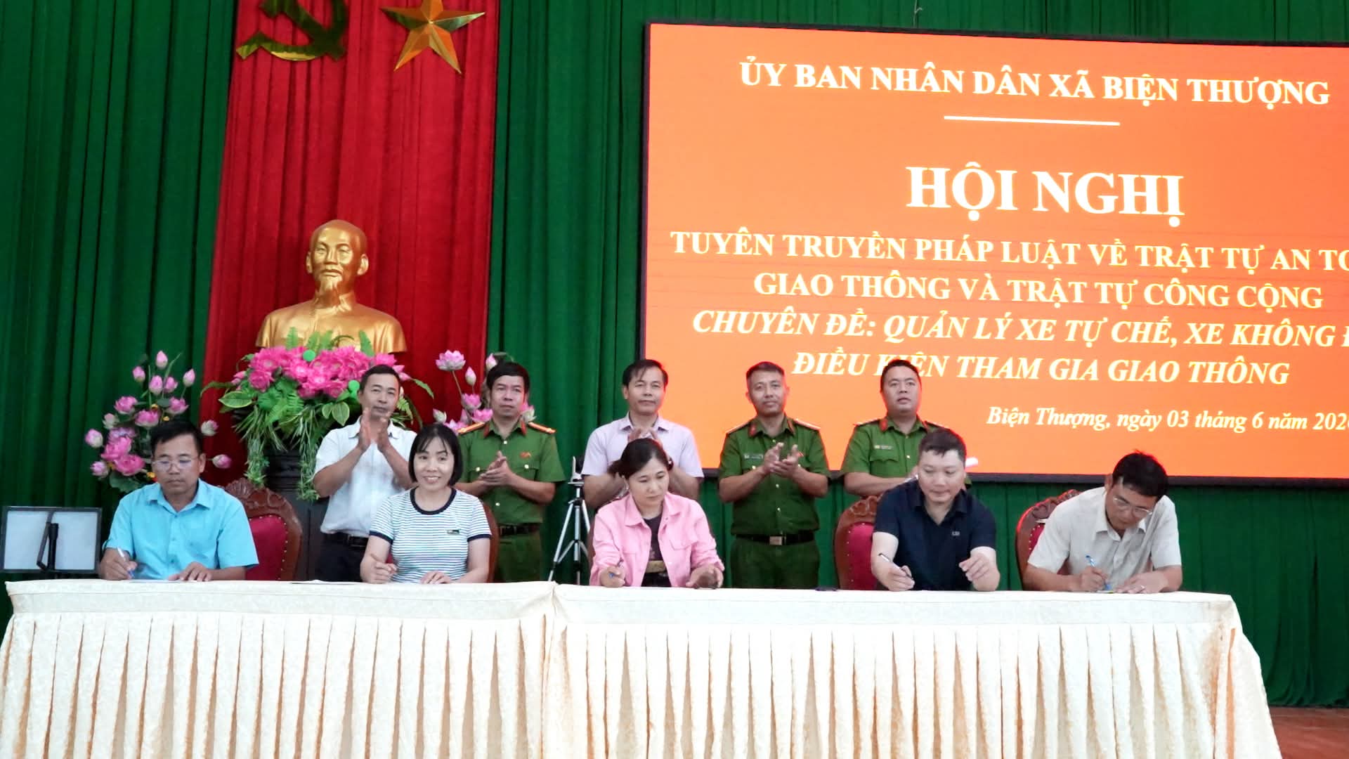 Biện thượng tăng cường tuyên truyền , xử lý xe tự chế và phương tiện không bảo đảm an toàn giao thông