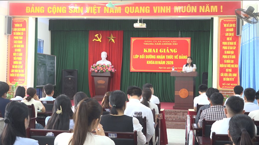 Trung tâm Chính trị xã Ngọc Lặc khai giảng lớp bồi dưỡng nhận thức về Đảng khóa III năm 2026