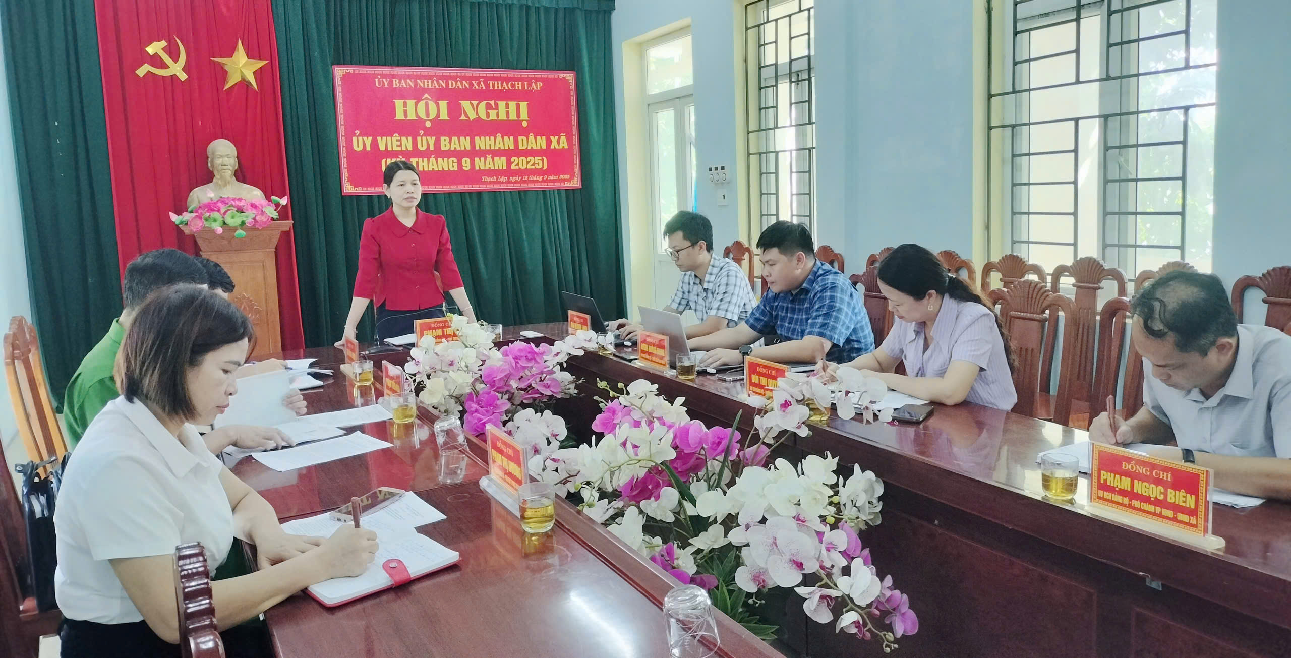 UBND XÃ THẠCH LẬP TỔ CHỨC HỘI NGHỊ ỦY VIÊN, ỦY BAN NHÂN DÂN XÃ  KỲ HỌP THÁNG 9 NĂM 2025