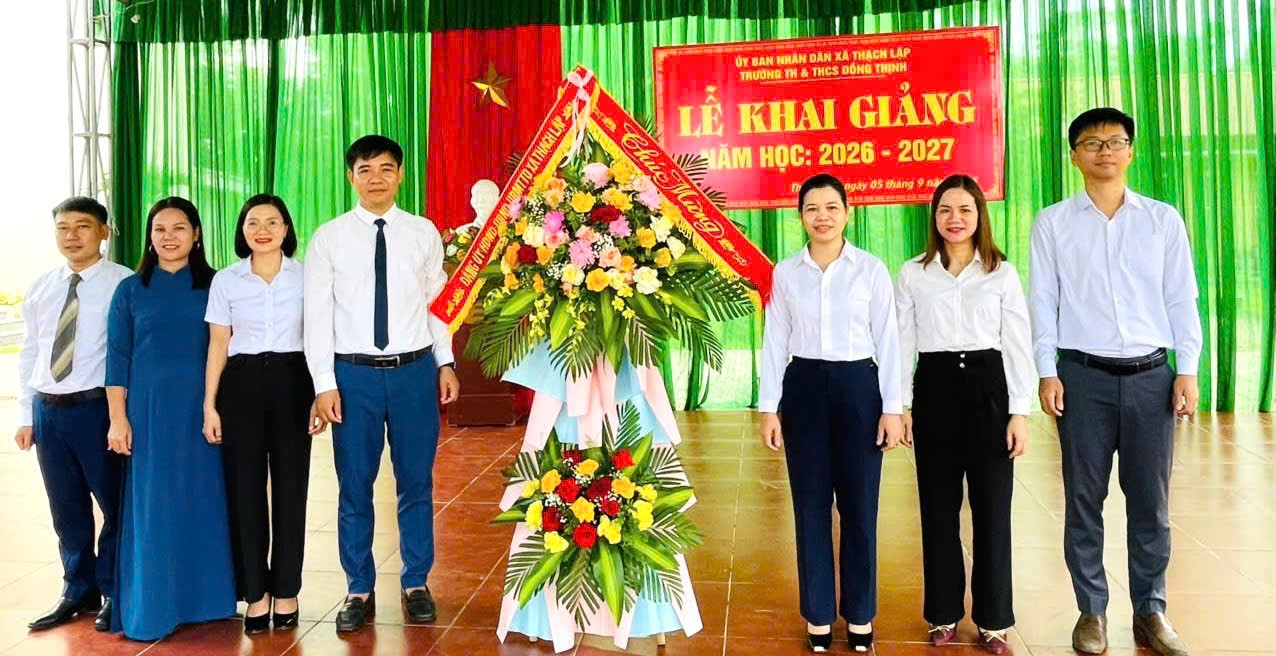 PHÓ BÍ THƯ ĐẢNG ỦY, CHỦ TỊCH UBND XÃ PHẠM THỊ LÝ DỰ KHAI GIẢNG NĂM HỌC MỚI TRƯỜNG TIỂU HỌC &amp; THCS ĐỒNG THỊNH XÃ THẠCH LẬP 